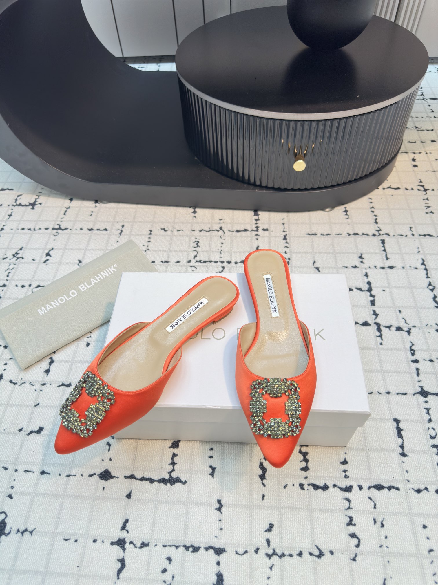 Magolo BlahnlK Classic Slippers: High-Quality Italian Imports for Fashionable Women - 图片 4