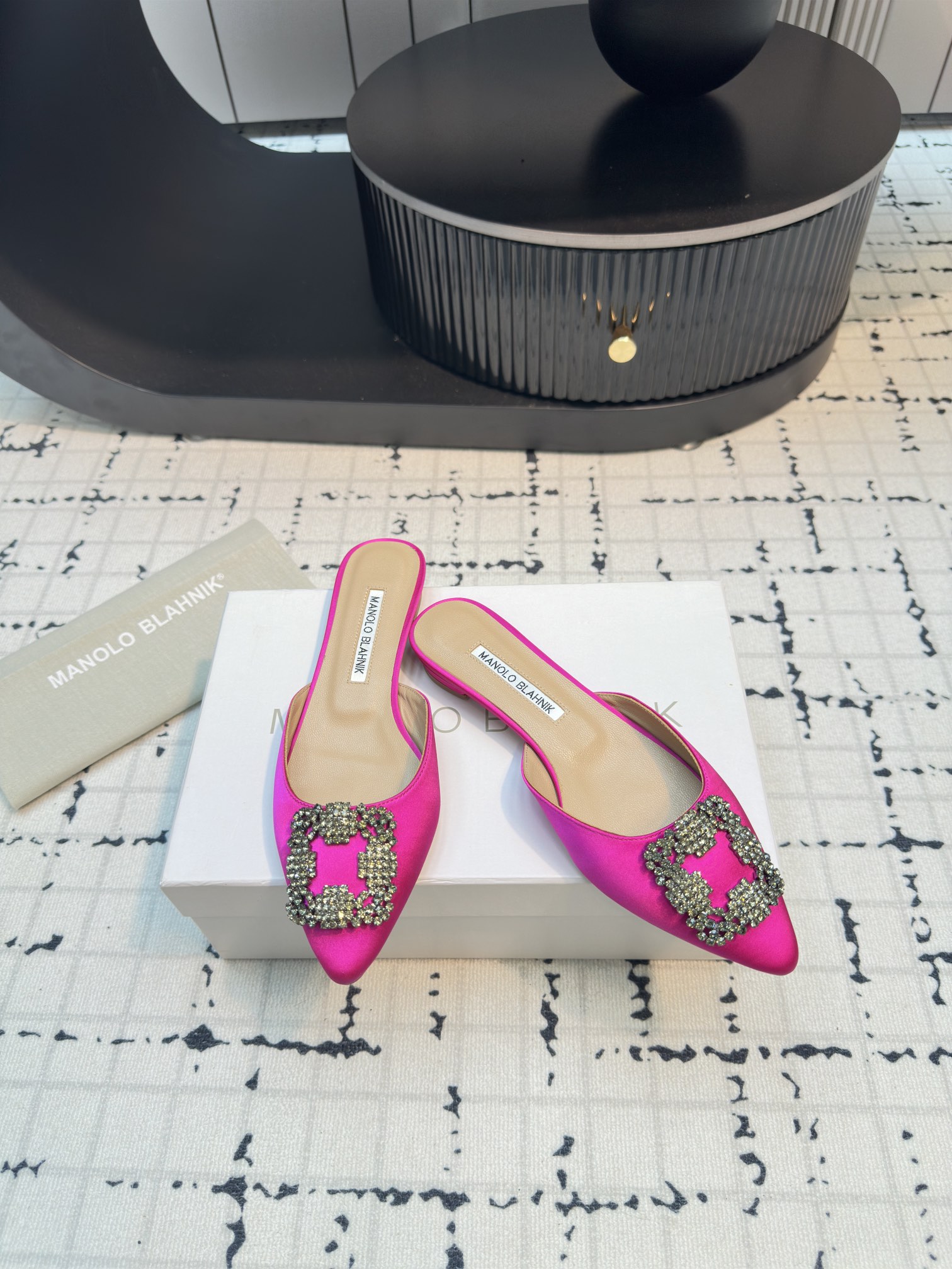 Magolo BlahnlK Classic Slippers: High-quality Italian Imports for Ultimate Comfort - 图片 5