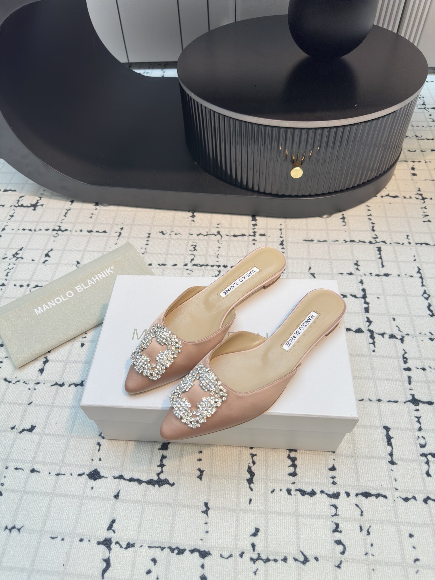 Magolo BlahnlK Classic Slippers: Premium Quality Shoes for Fashionable Women - 图片 3