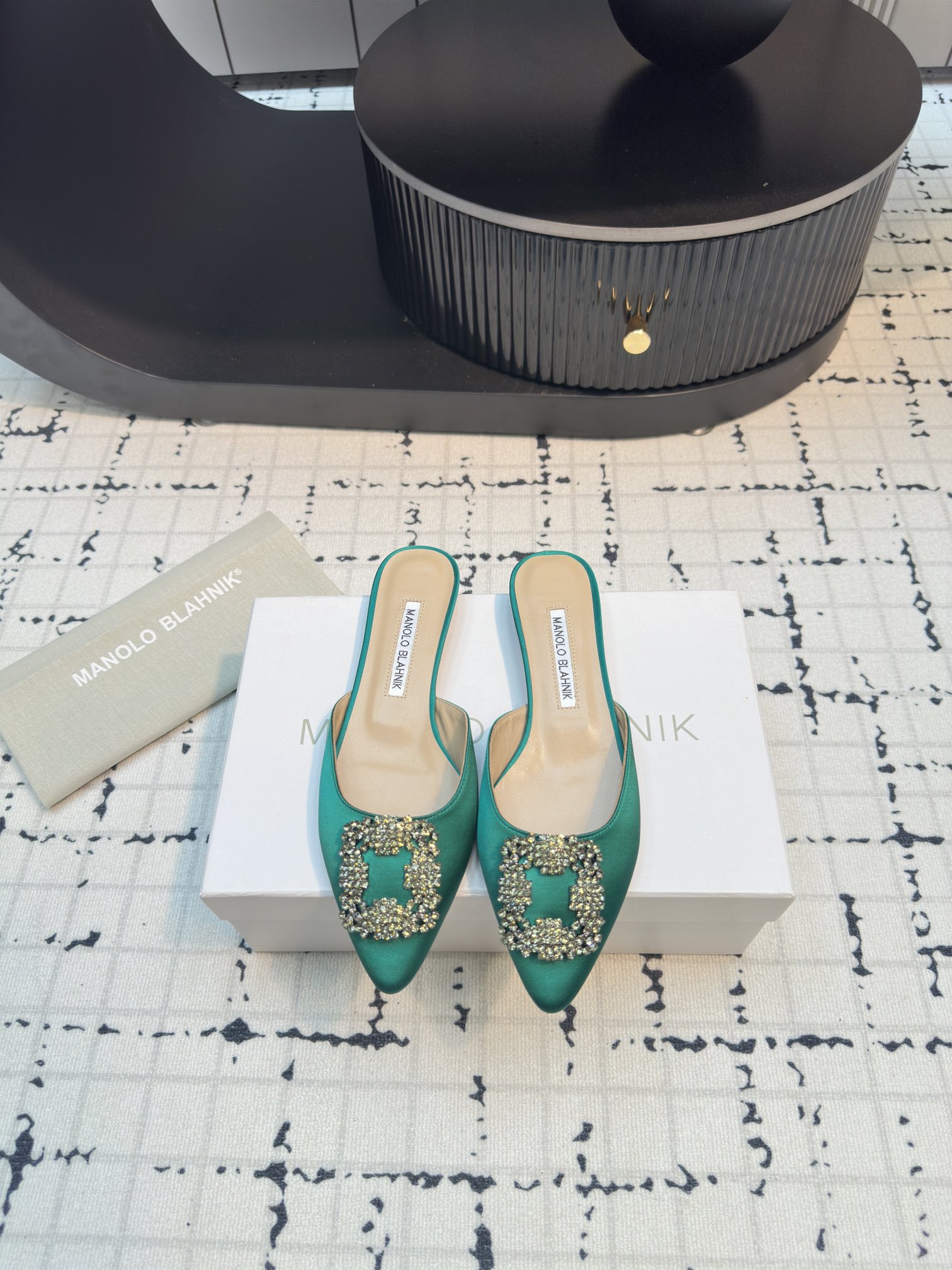 Magolo Blahnik Classic Slippers: High-Quality Italian Imports for Stylish Women