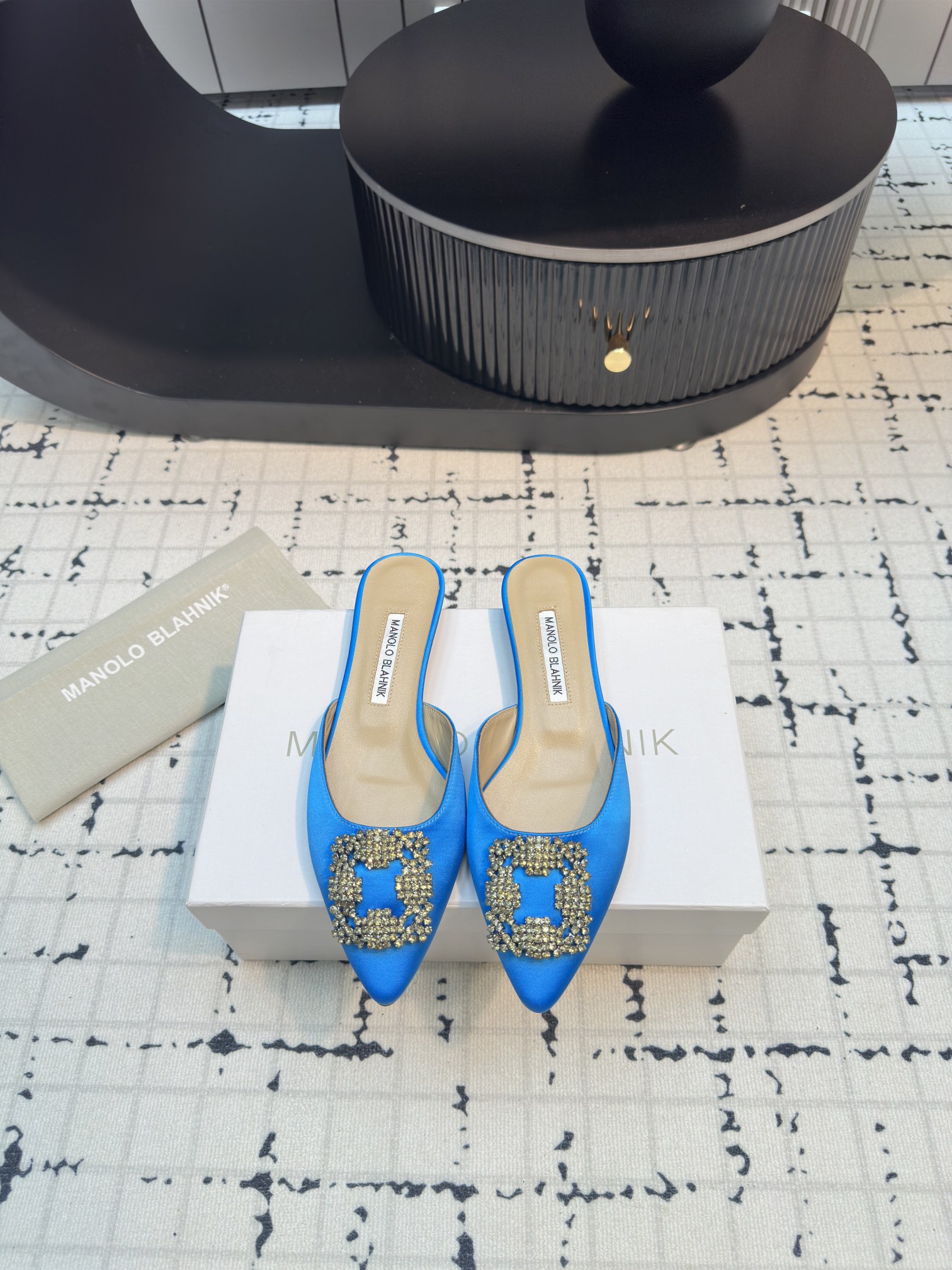 Magolo Blahnik Classic Slippers: High-Quality Italian Imports for Stylish Women