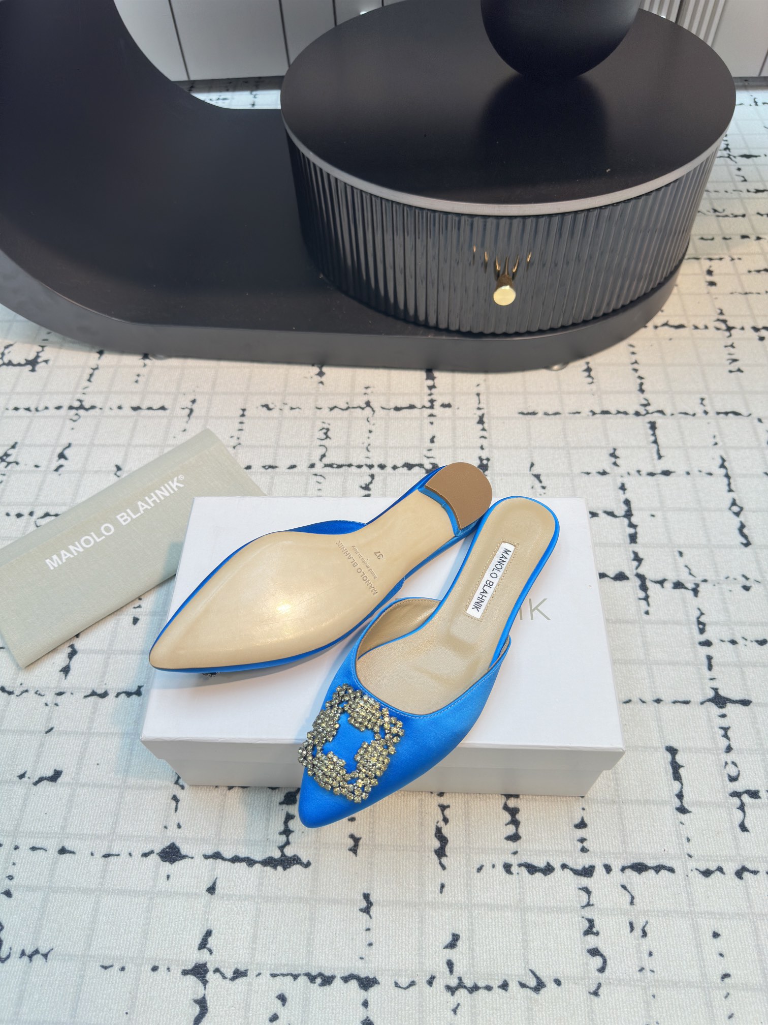Magolo Blahnik Classic Slippers: High-Quality Italian Imports for Stylish Women - 图片 7