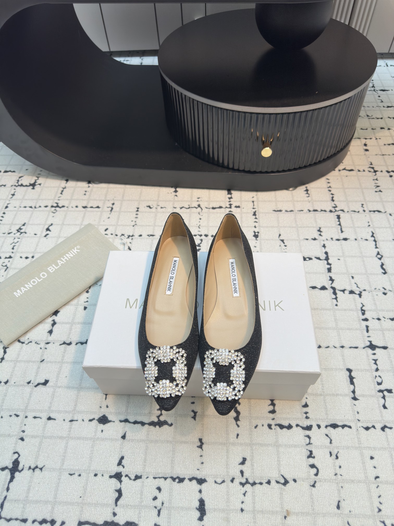 Manolo Blahnik: Quality and Precision in Footwear Design