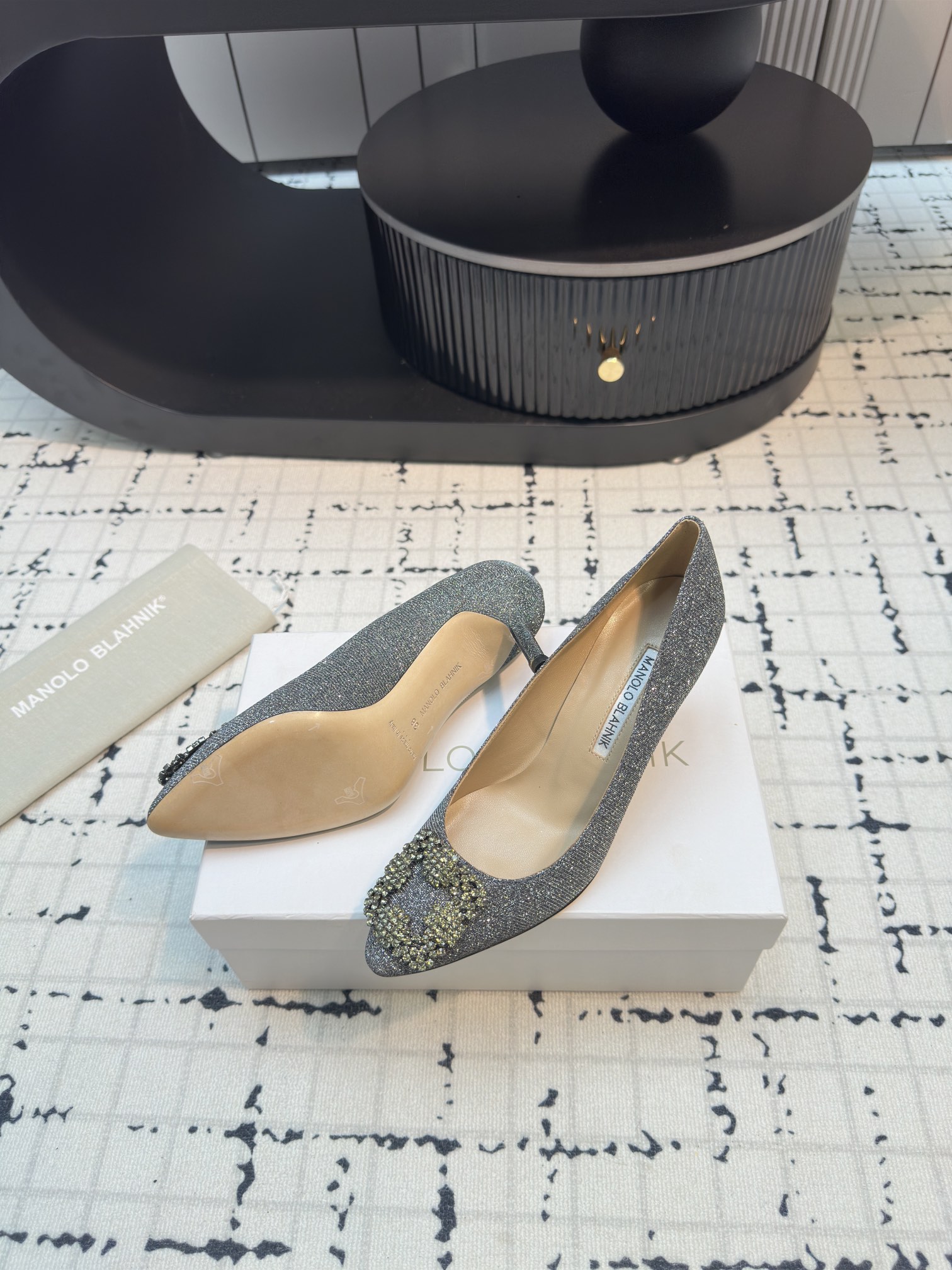 Manolo Blahnik: Perfect Quality Custom Shoes with Unique Design and Premium Materials - 图片 7