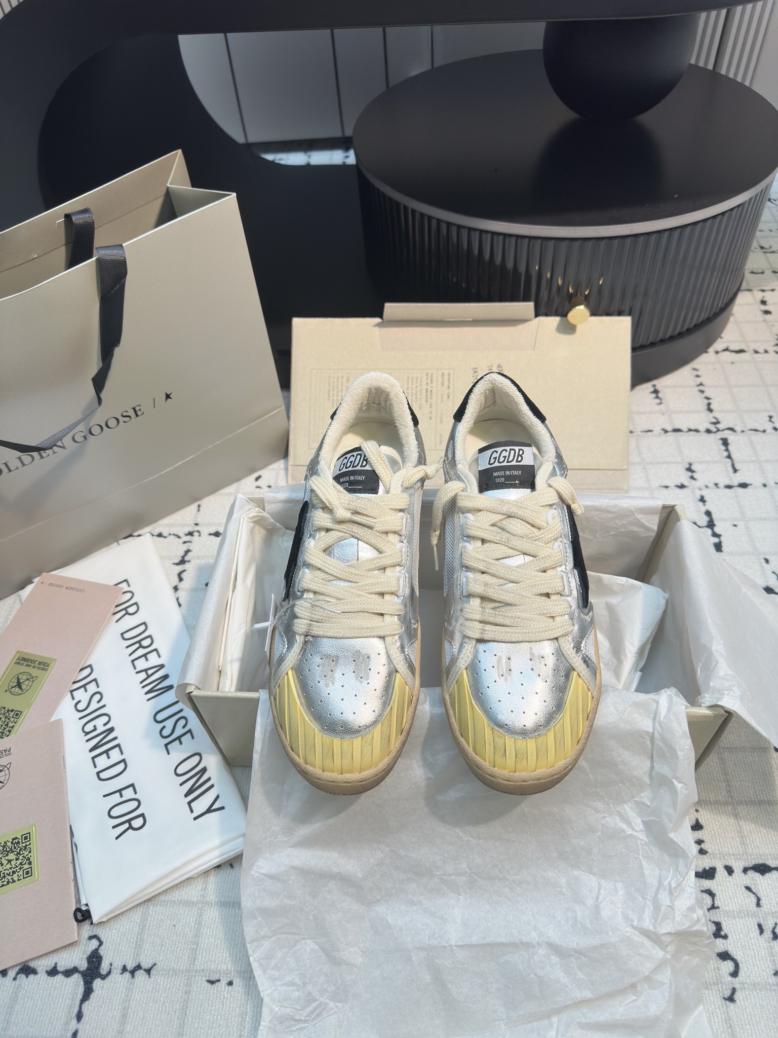 Golden Goose Skateboard Shoes Gold Red White Cowhide TPU