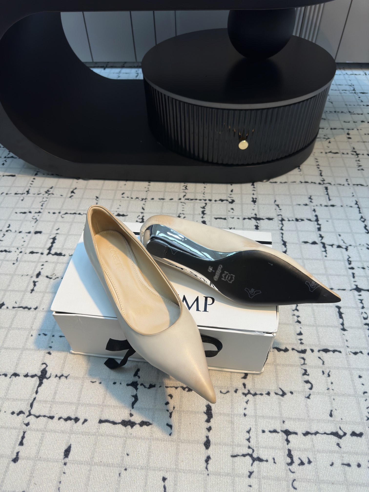 Luxurious Silk Embroidered Heels: Cotemp 110FW Pointy Shoe Series - 图片 5