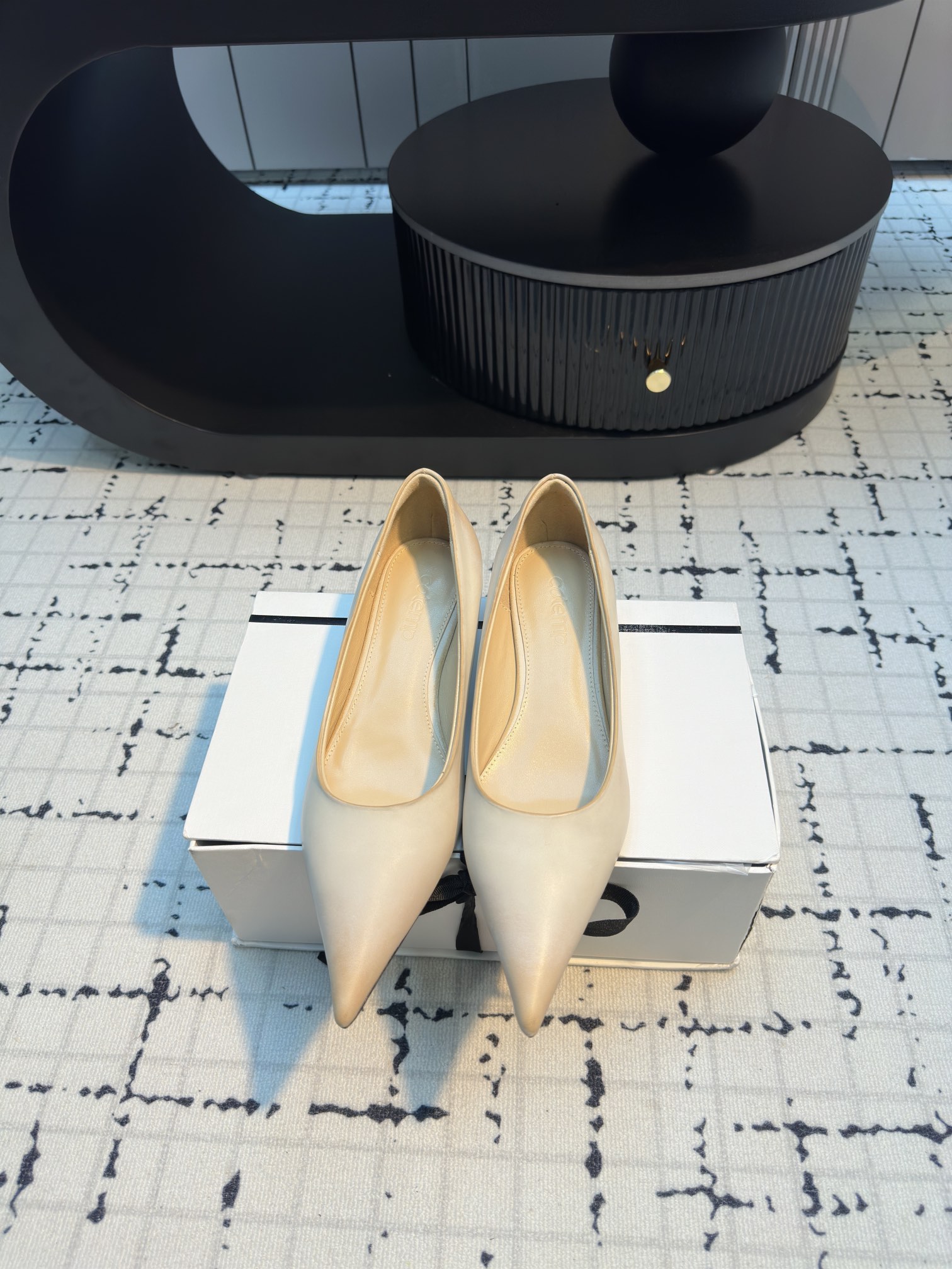 Luxurious Silk Embroidered Heels: Cotemp 110FW Pointy Shoe Series - 图片 6