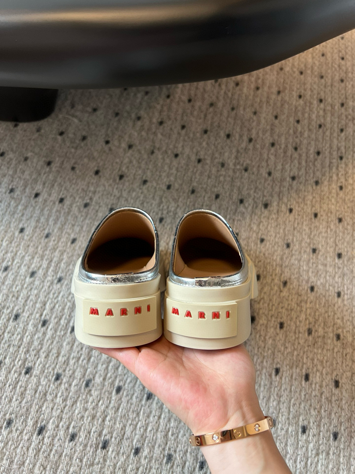 Marni Platform Mules: Silver Leather, Round Toe, Slip-On Style, and Rubber Sole 8 i1740308449506 4295 0 5