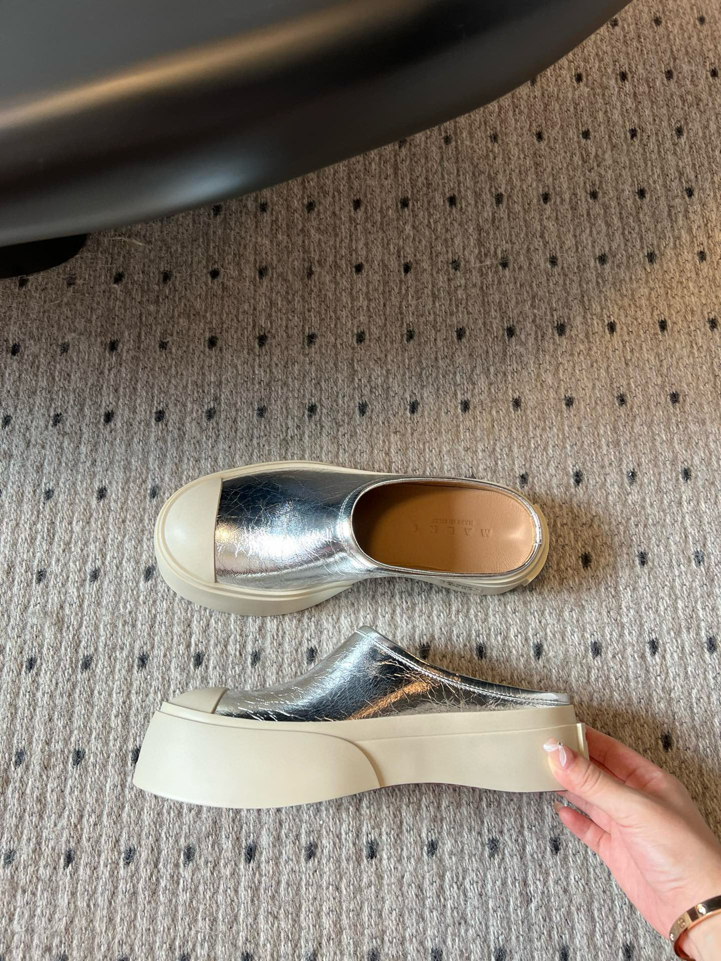 Marni Platform Mules: Silver Leather, Round Toe, Slip-On Style, and Rubber Sole 5 i1740308449732 1316 0 2