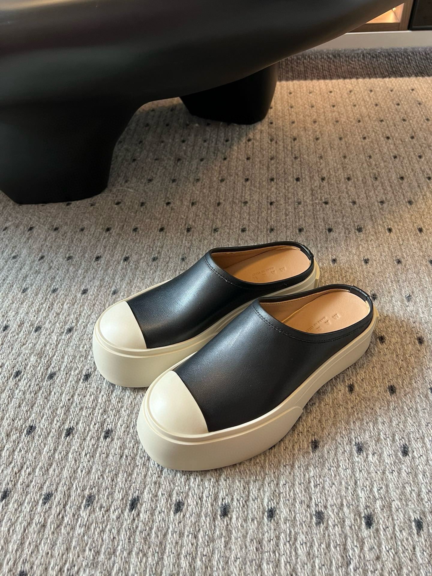 Marni Women's Black Leather Big Toe Platform Mules, Effortless Style 15 i1740308543952 65 0 3