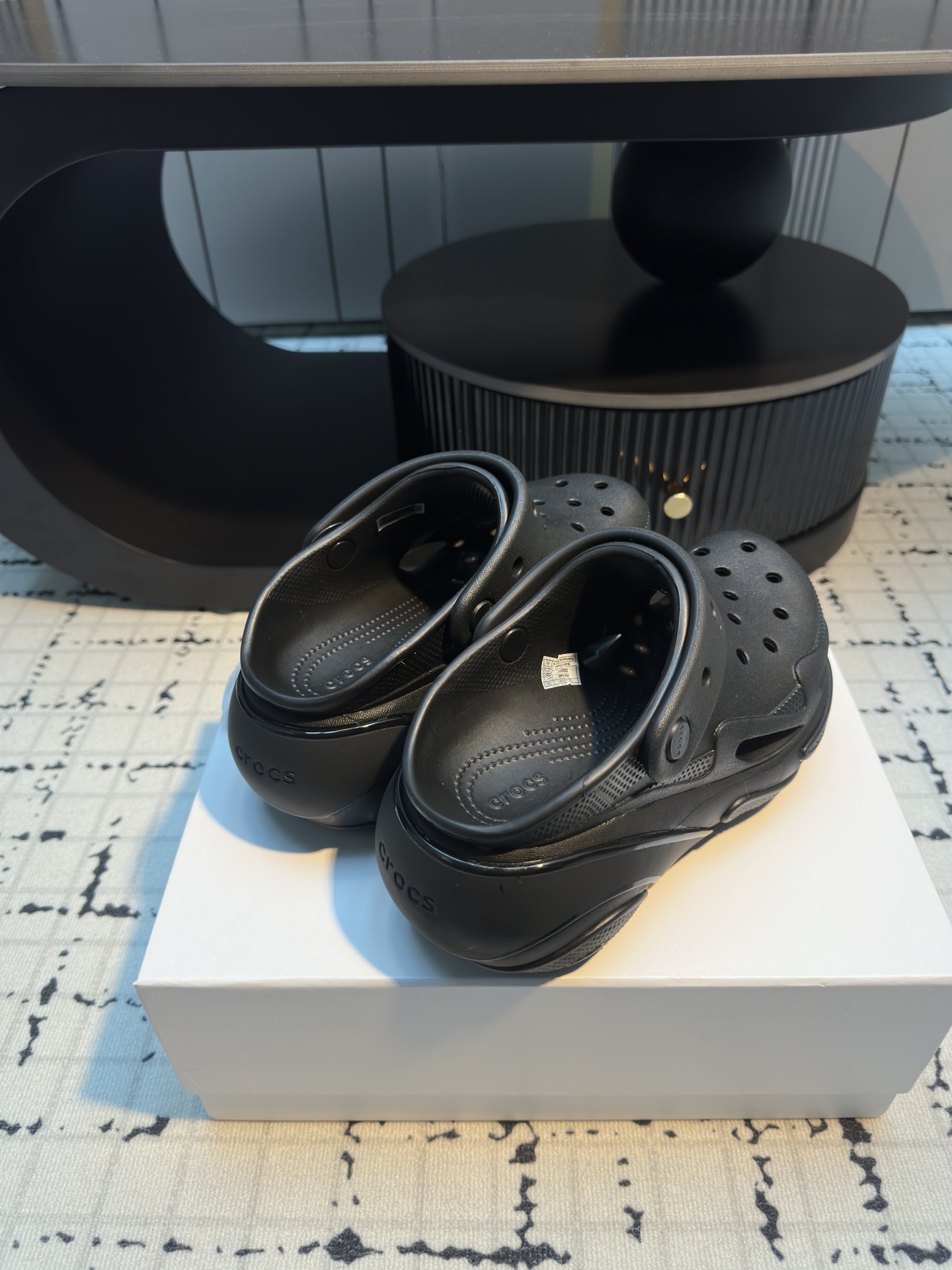 Crocs Casserz 2025: Innovative Eco-Friendly Recreational Shoes with Zenium Fabric - 图片 5