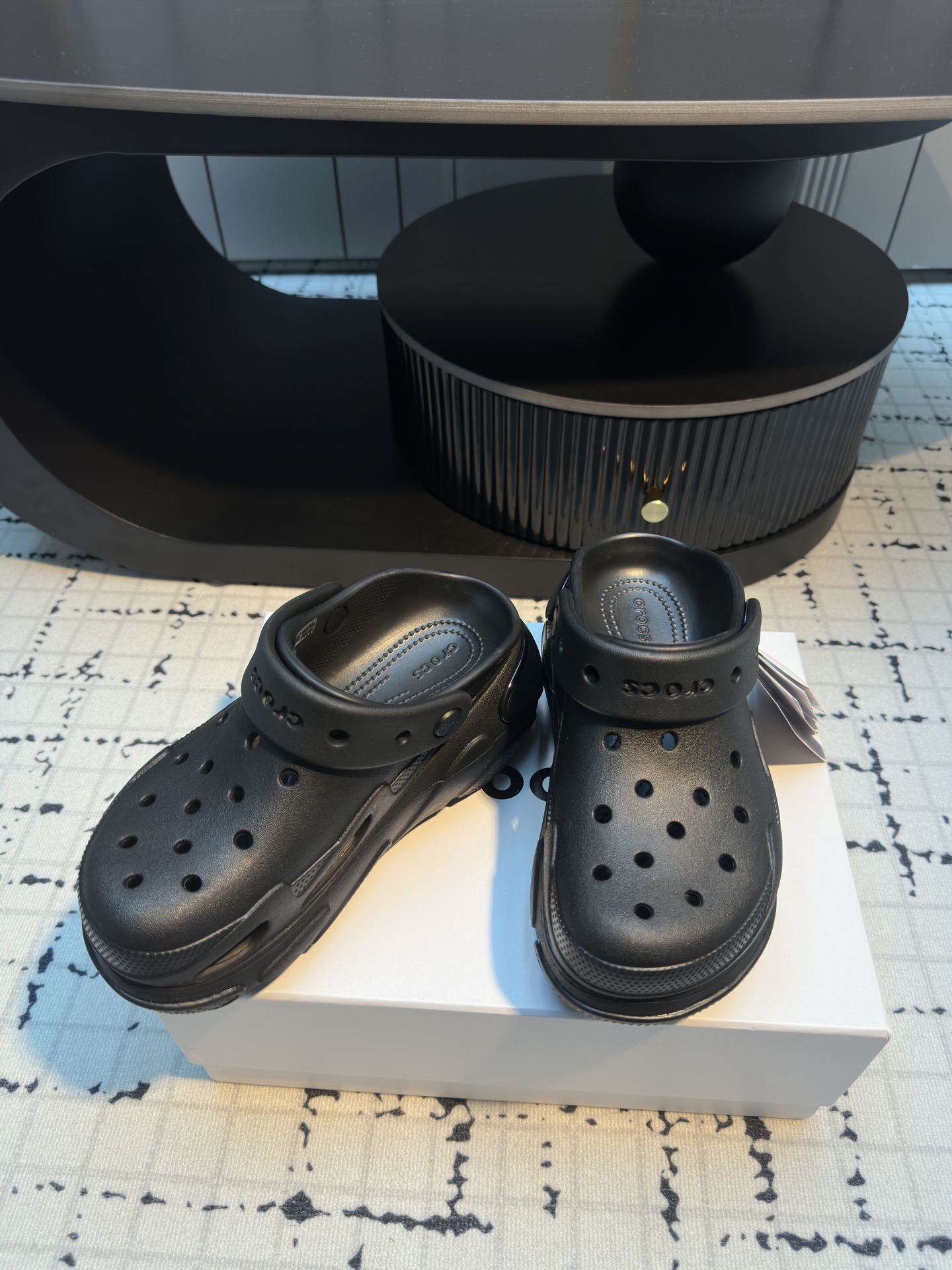 Crocs Casserz 2025: Innovative Eco-Friendly Recreational Shoes with Zenium Fabric - 图片 3