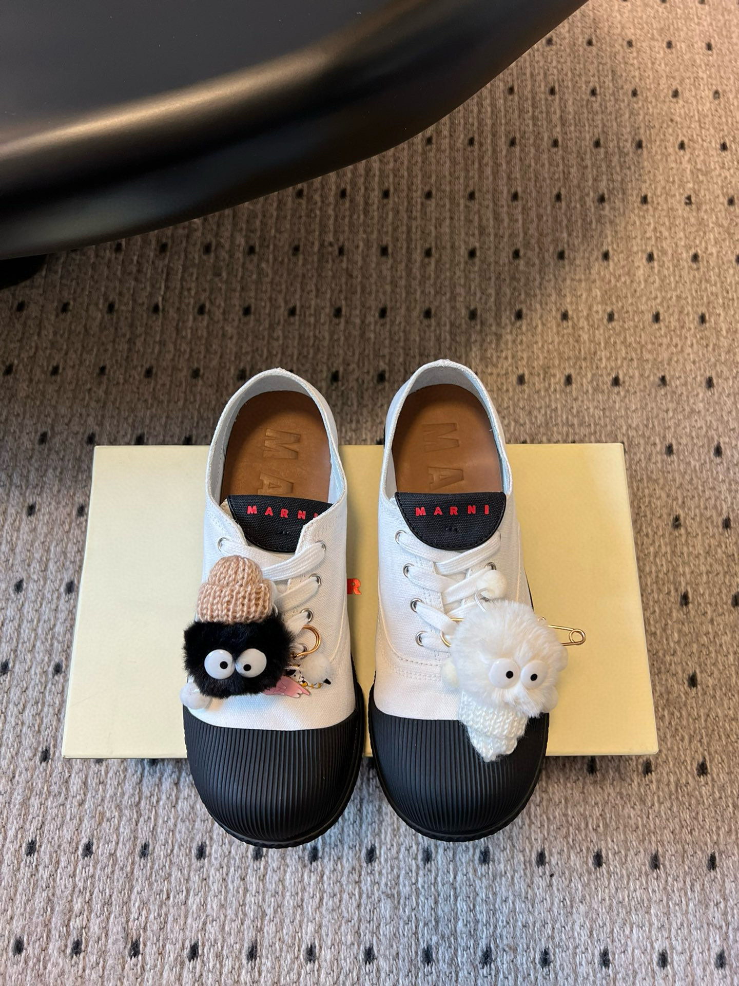 Marni Cotton Wave Sneakers - Lightweight Canvas Shoes with Leather Insole 3 i1742818474252 9697 0 0