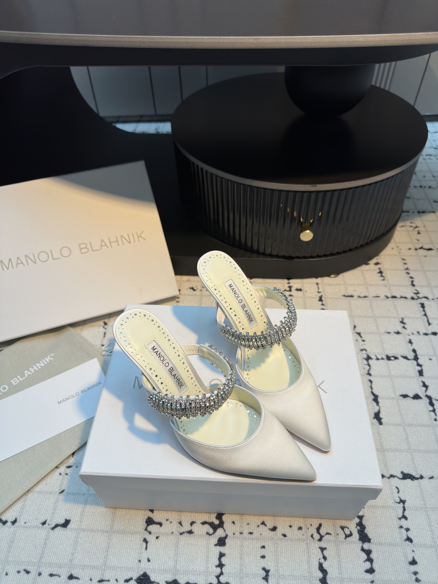 Manolo Blahnik’s Chevalier Water Drilling Heels: Summer 2025’s Precision Shoes!