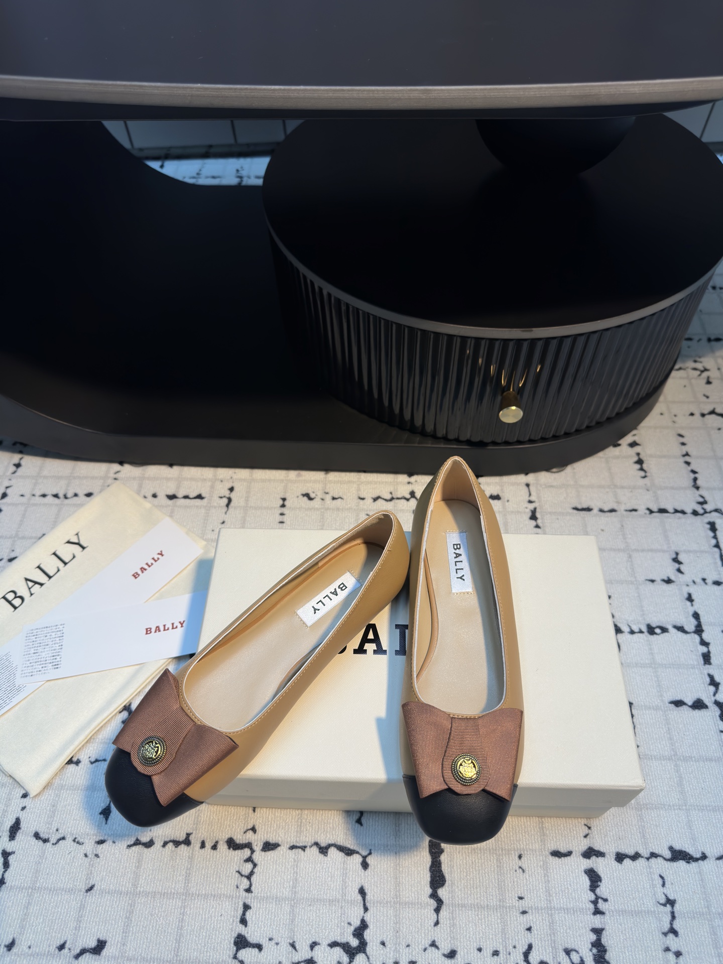 Bally Women's Leather Ballet Flats with Bow Detail - Elegant and Comfortable 5 i1745322007562 2579 0 3