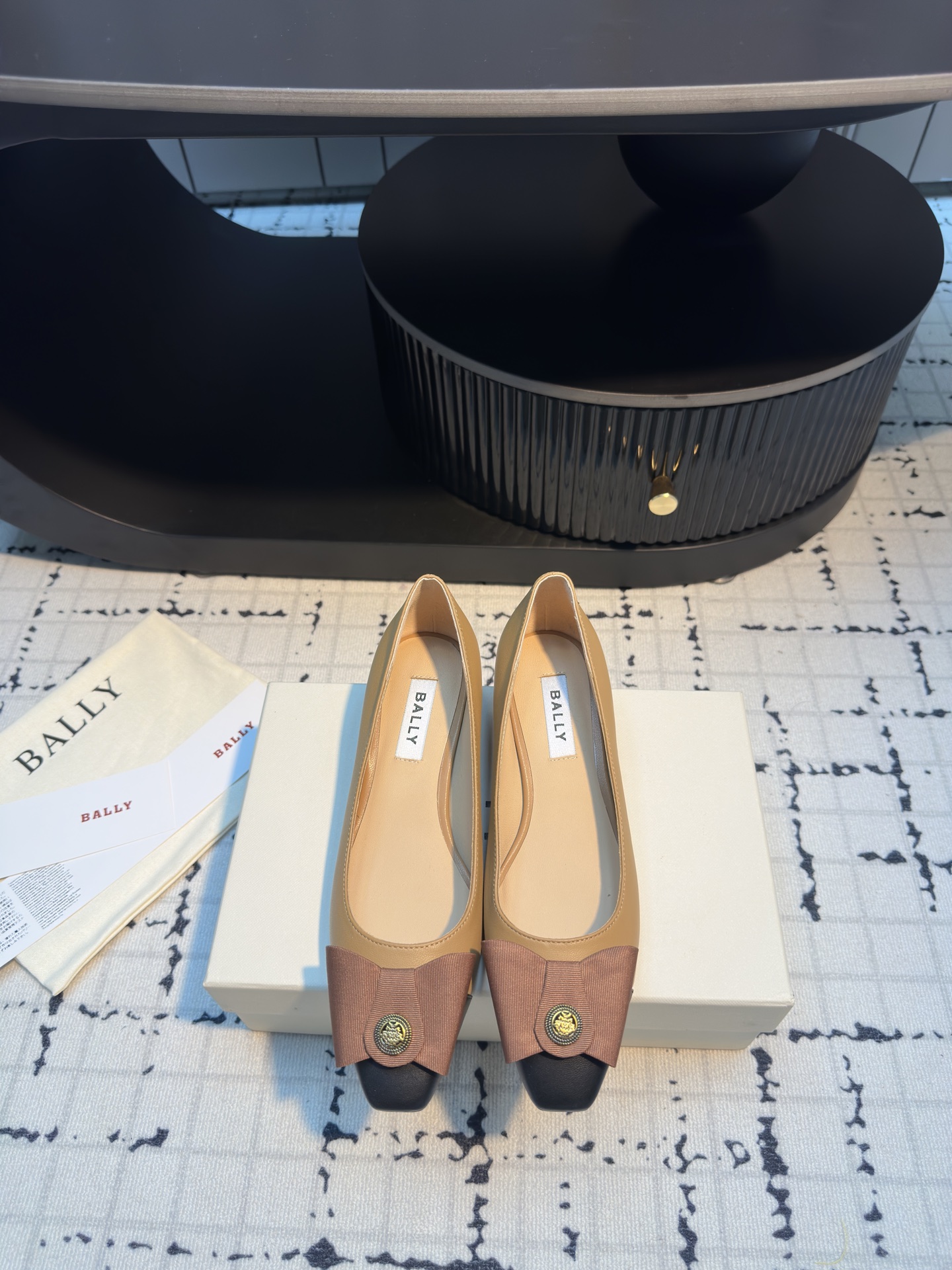 Bally Women's Leather Pointed Toe Cap-toe Bow Heel Pumps Shoes 3 i1745322181153 8614 0 0