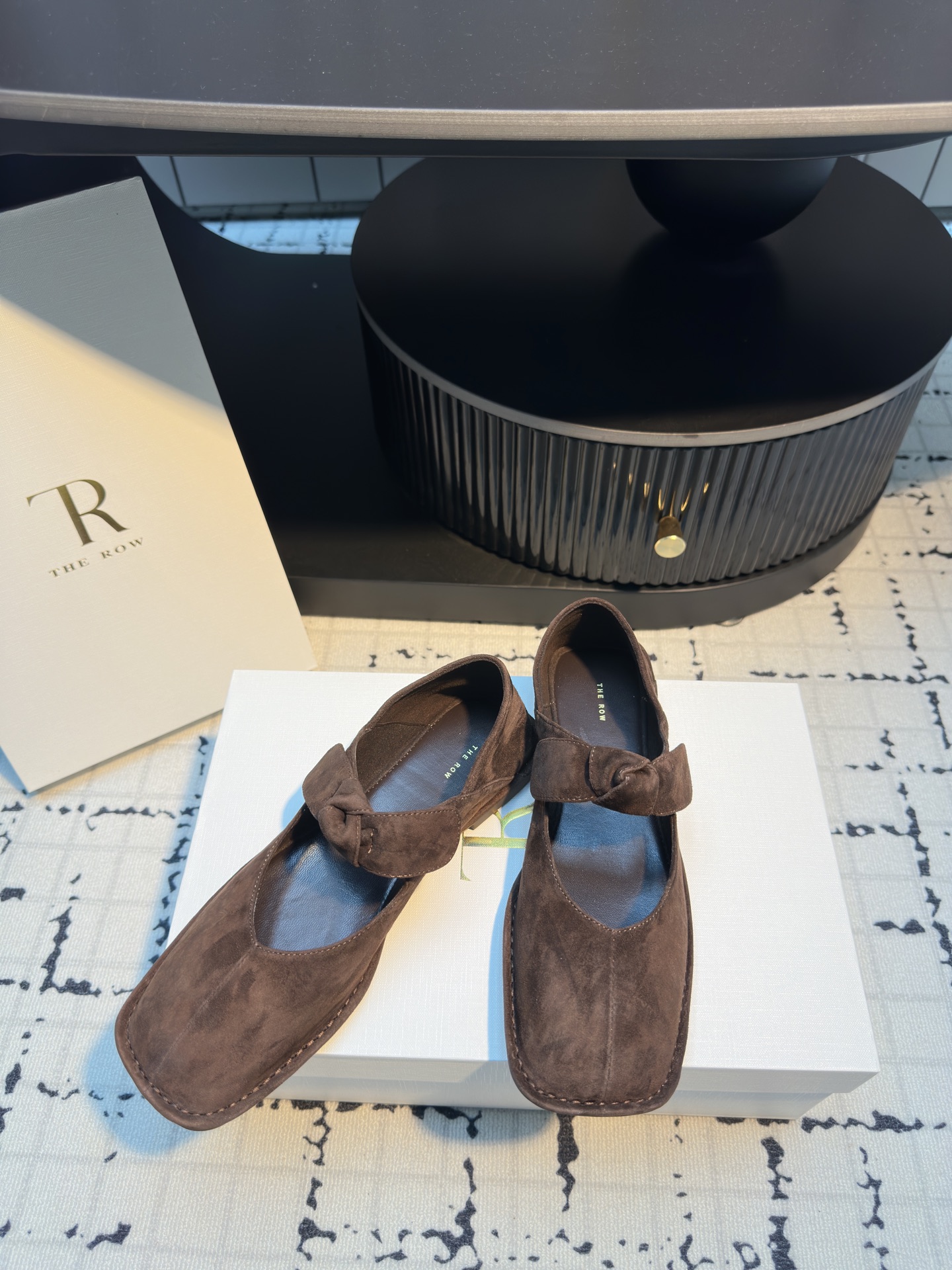 The Row Square-Toe Bow Mary Jane Flats - Comfortable & Stylish 5 i1746610499514 1413 0 3