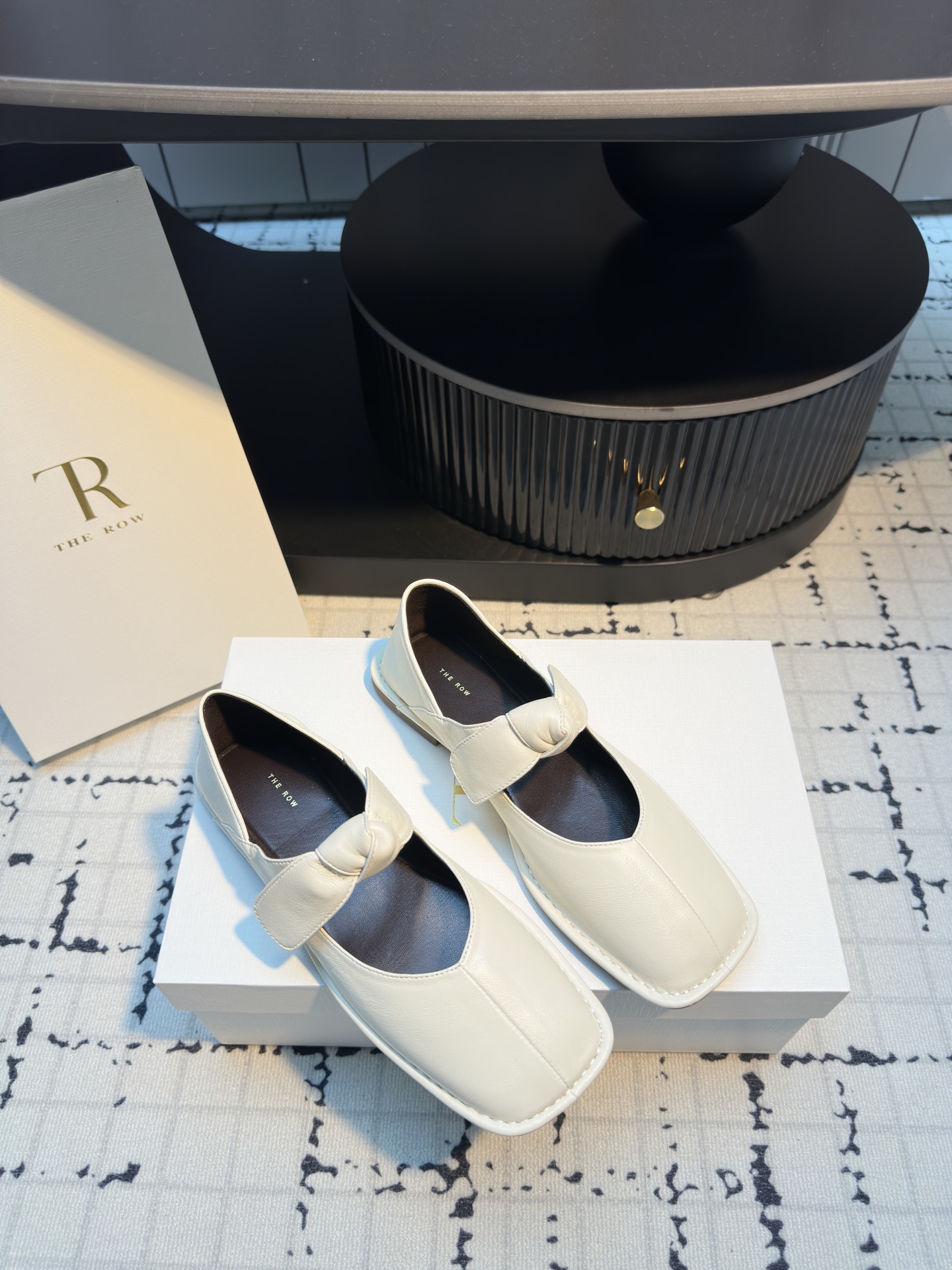 The Row Square Toe Bow Flat Mary Janes Genuine Leather Ballet Shoes 1 The Row Square Toe Bow Flat Mary Janes Genuine Leather Ballet Shoes