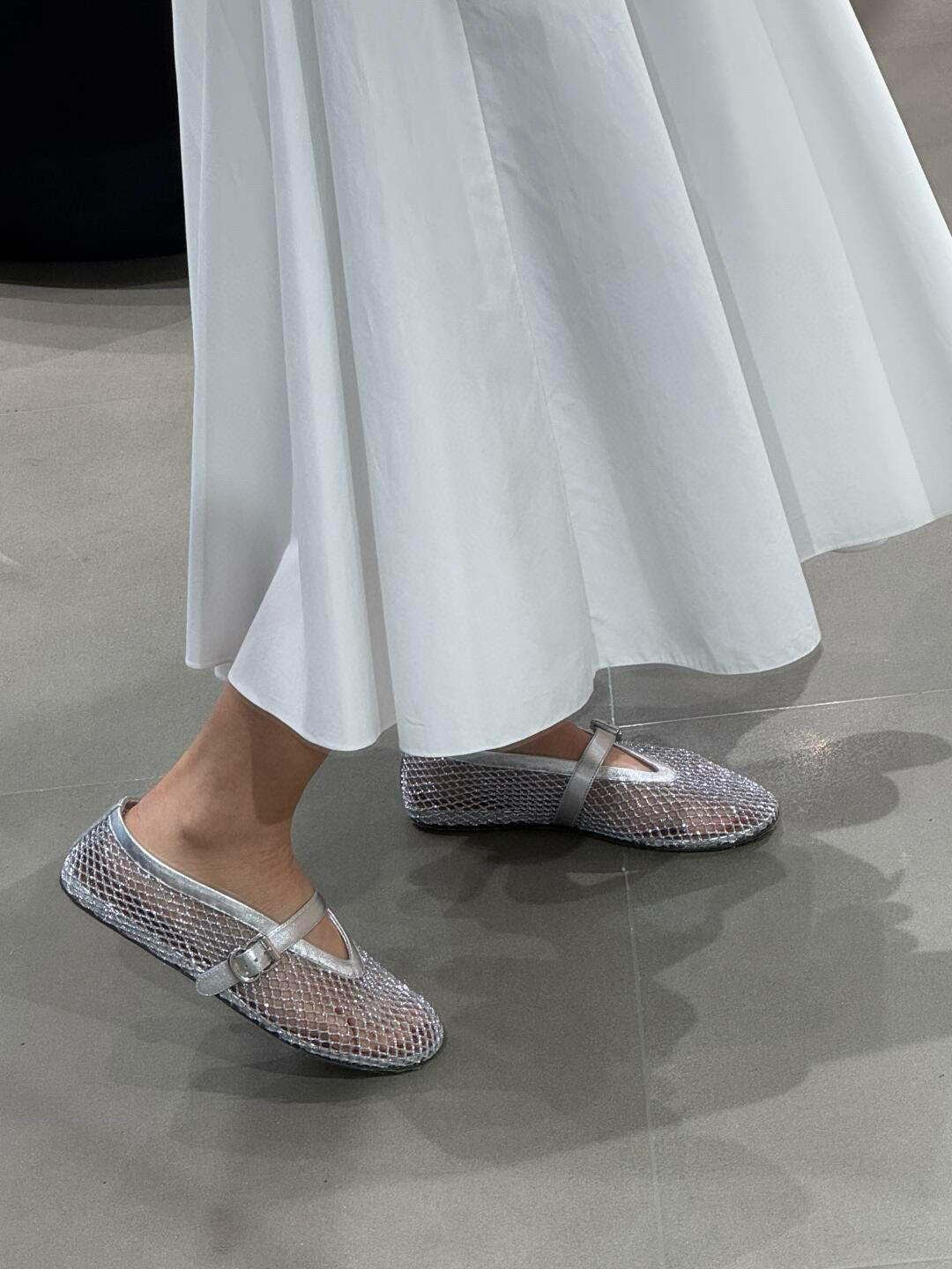 NO:407584,It is super suitable for dressing or trousers, lightweight, breathable and comfortable, whoever wears it looks good!  ,Ballet shoes,skirts19860909搭配裙装或裤装都超合适 轻薄透气又舒服 谁穿谁好看！,芭蕾舞鞋,skirts,Women's Shoes