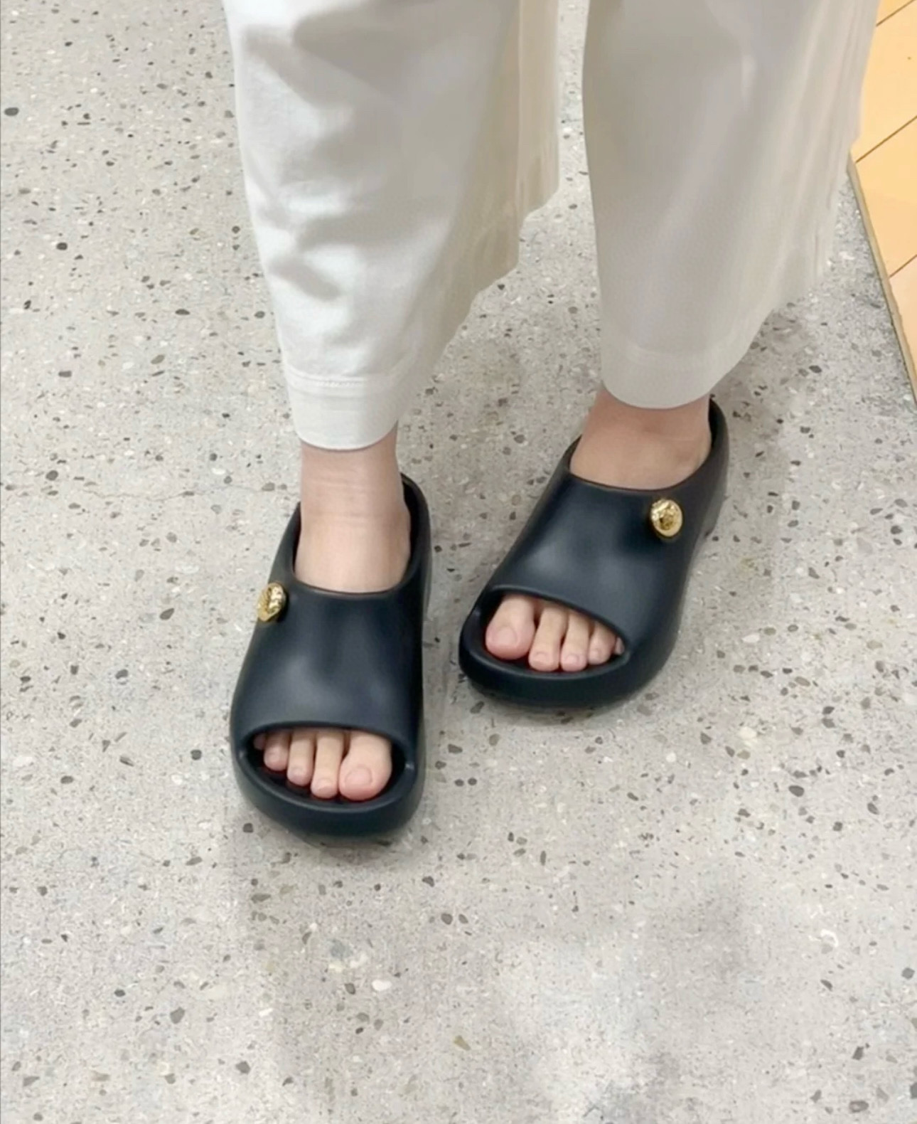 NO:408766,Matching demonstration, slippers, slippers19860909搭配示范,拖鞋,slippers,Women's Shoes