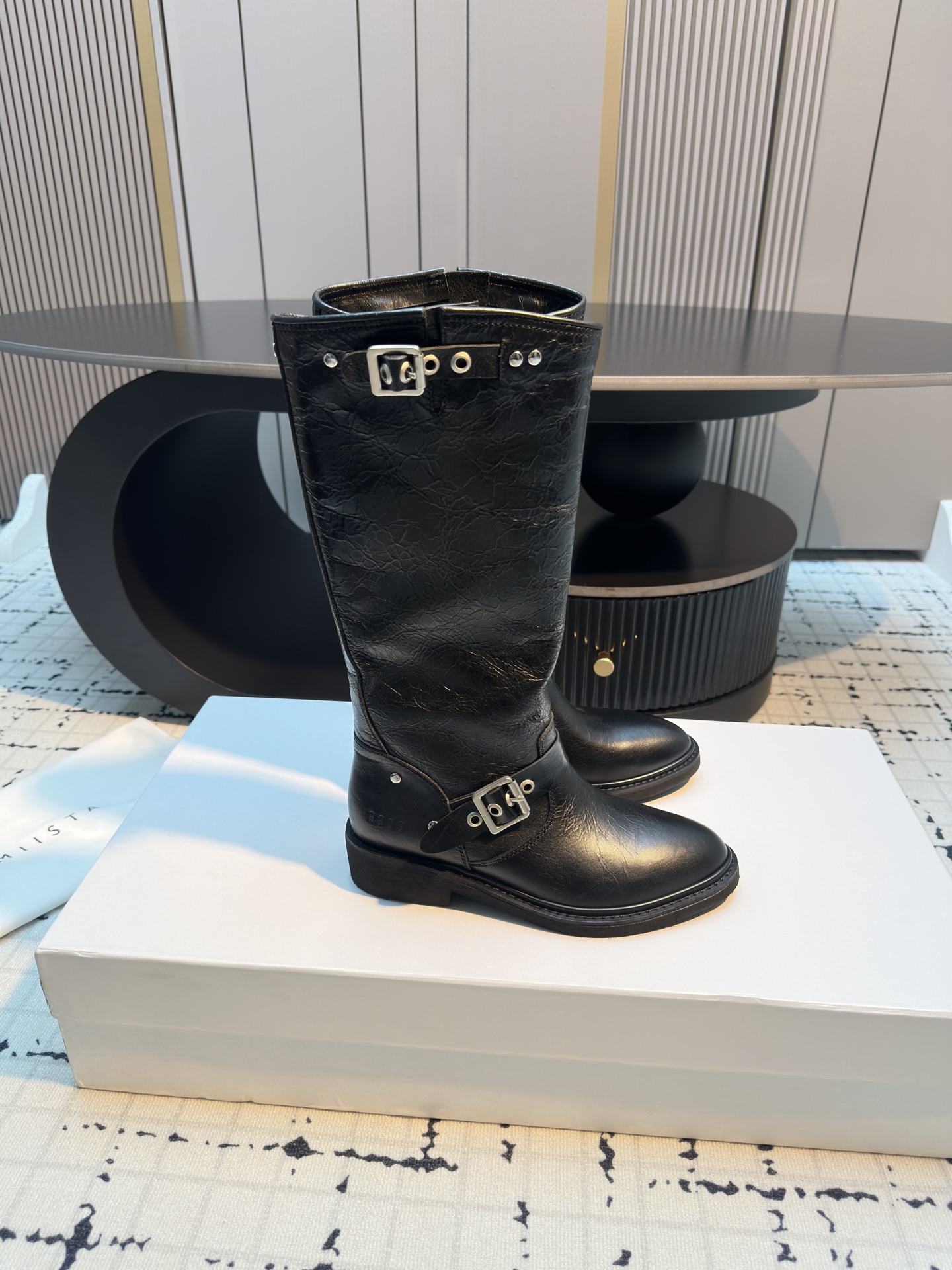 Golden Goose 2025 Western Cowboy Knight Boots with Cowskin Fabric and Pyramid Leather Bottom - 图片 5
