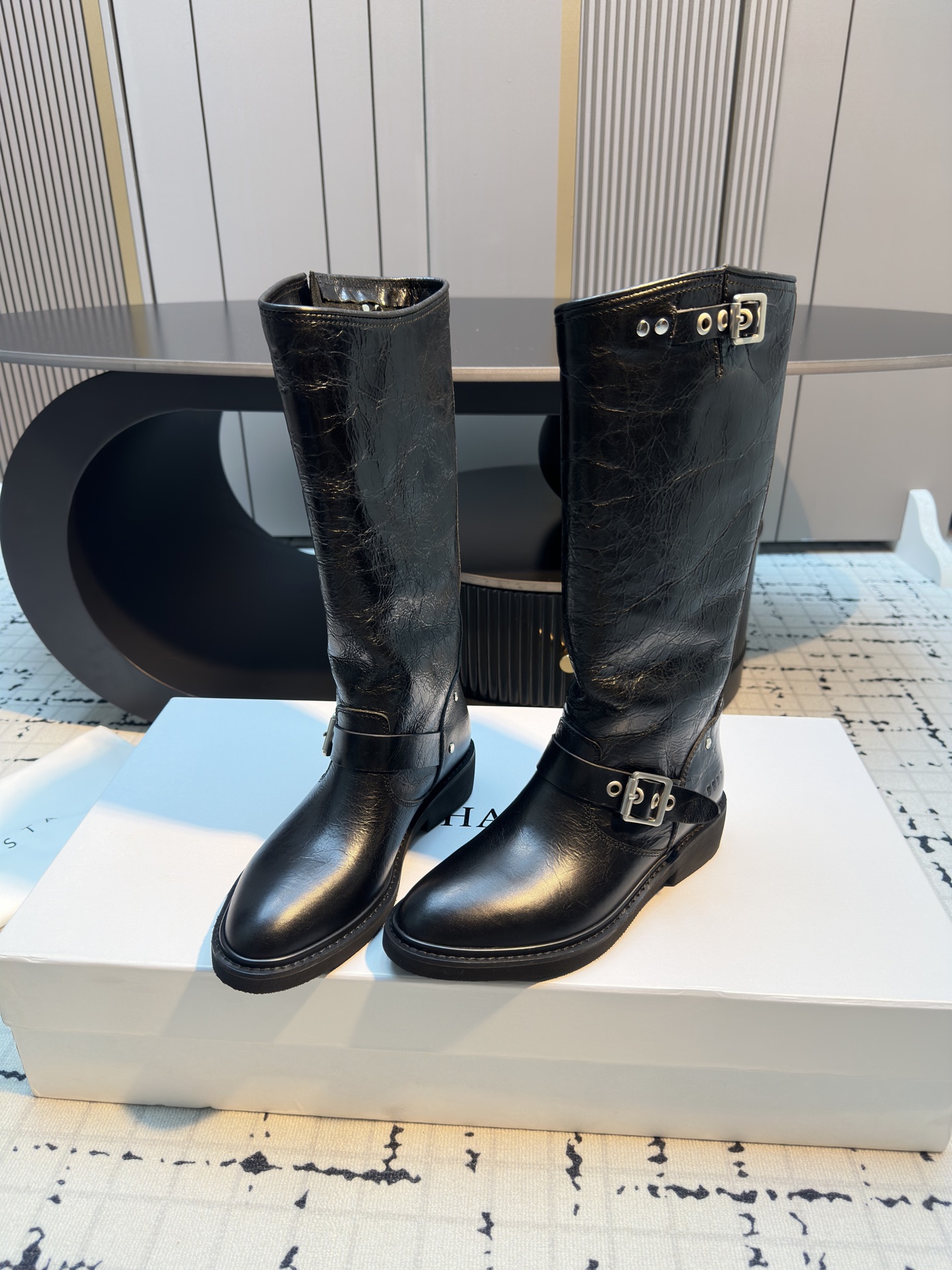 Golden Goose 2025 Western Cowboy Knight Boots with Cowskin Fabric and Pyramid Leather Bottom