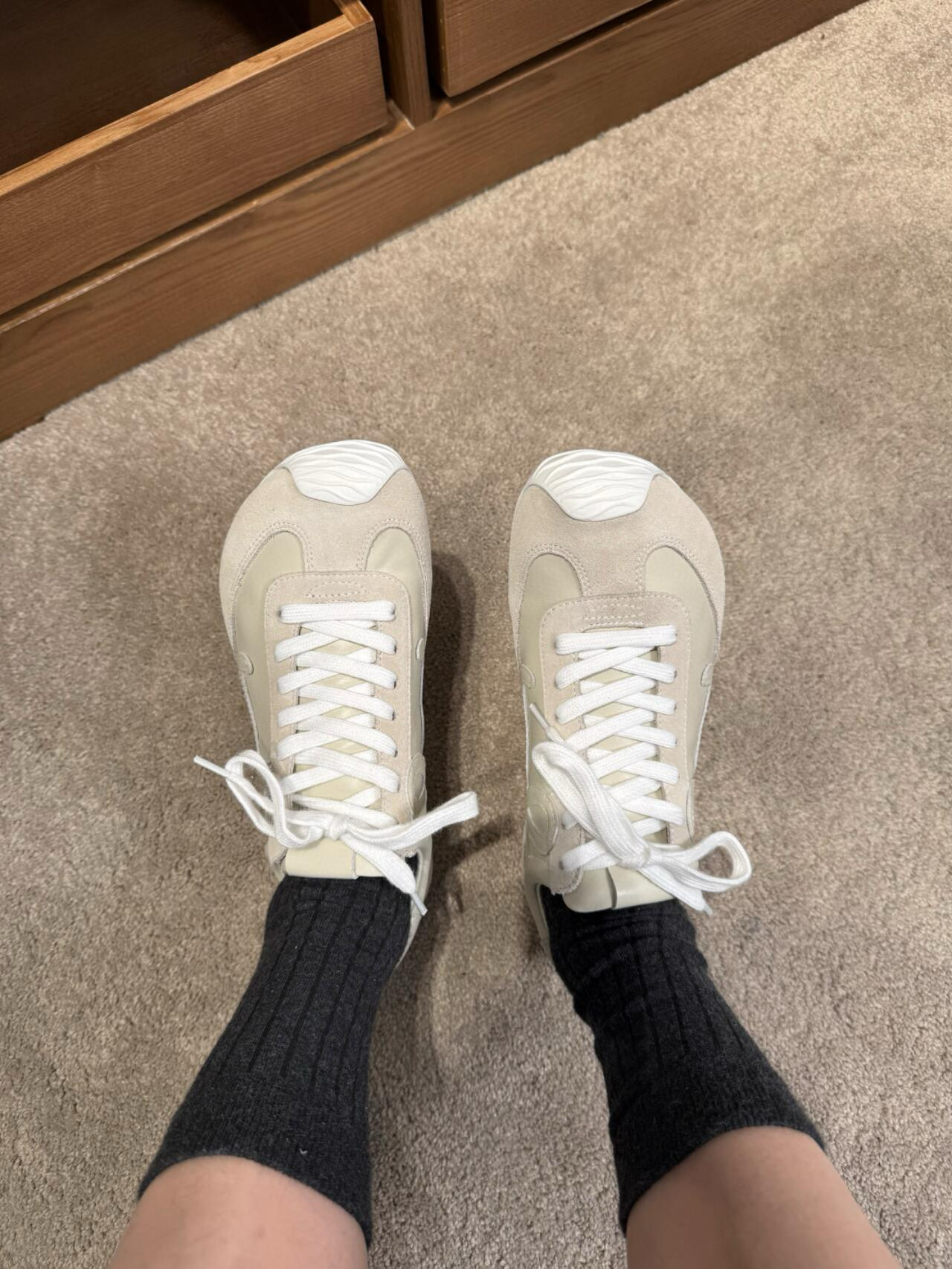 NO:629104,The milky white color is clean and refreshing ~ casual and fashionable ~ looks good with any color pants, casual shoes/sports shoes, sneakers19860909奶白色干净清爽～随性又时髦～配什么颜色裤子都好好看,休闲鞋/运动鞋,sneakers,Women's Shoes