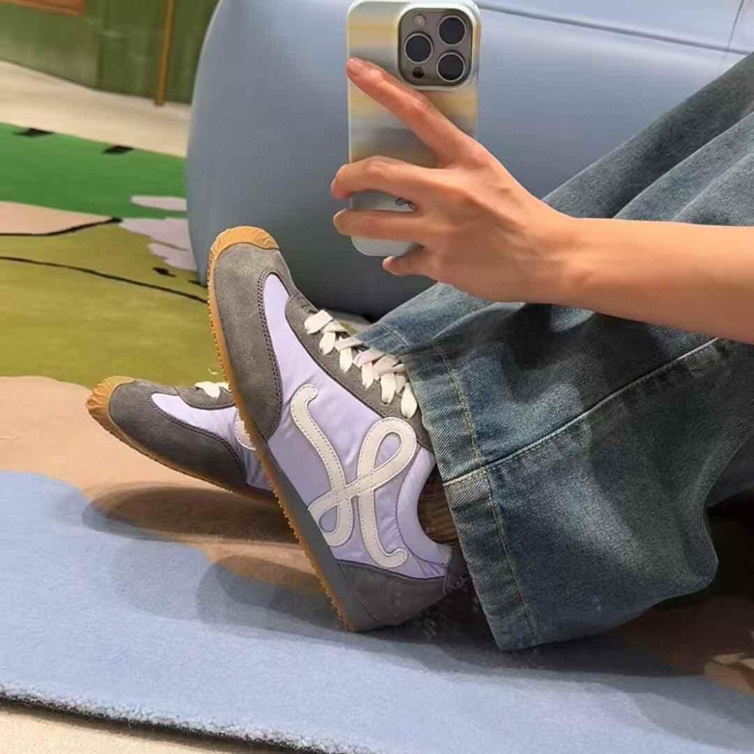 NO:629120,It’s a very flavourful purple, very gentle ~ really easy to wear and very versatile!  ,casual shoes/sports shoes,sneakers19860909超有味道的紫色 巨温柔～真的很好穿 巨百搭！,休闲鞋/运动鞋,sneakers,Women's Shoes