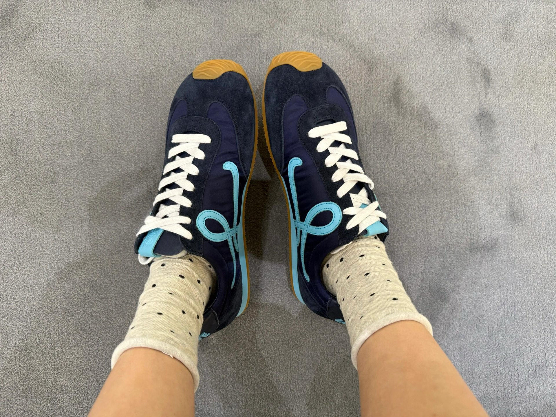 NO:629135,Put a sense of luxury on your feet!  ,casual shoes/sports shoes,sneakers19860909把高级感穿在脚上！,休闲鞋/运动鞋,sneakers,Women's Shoes