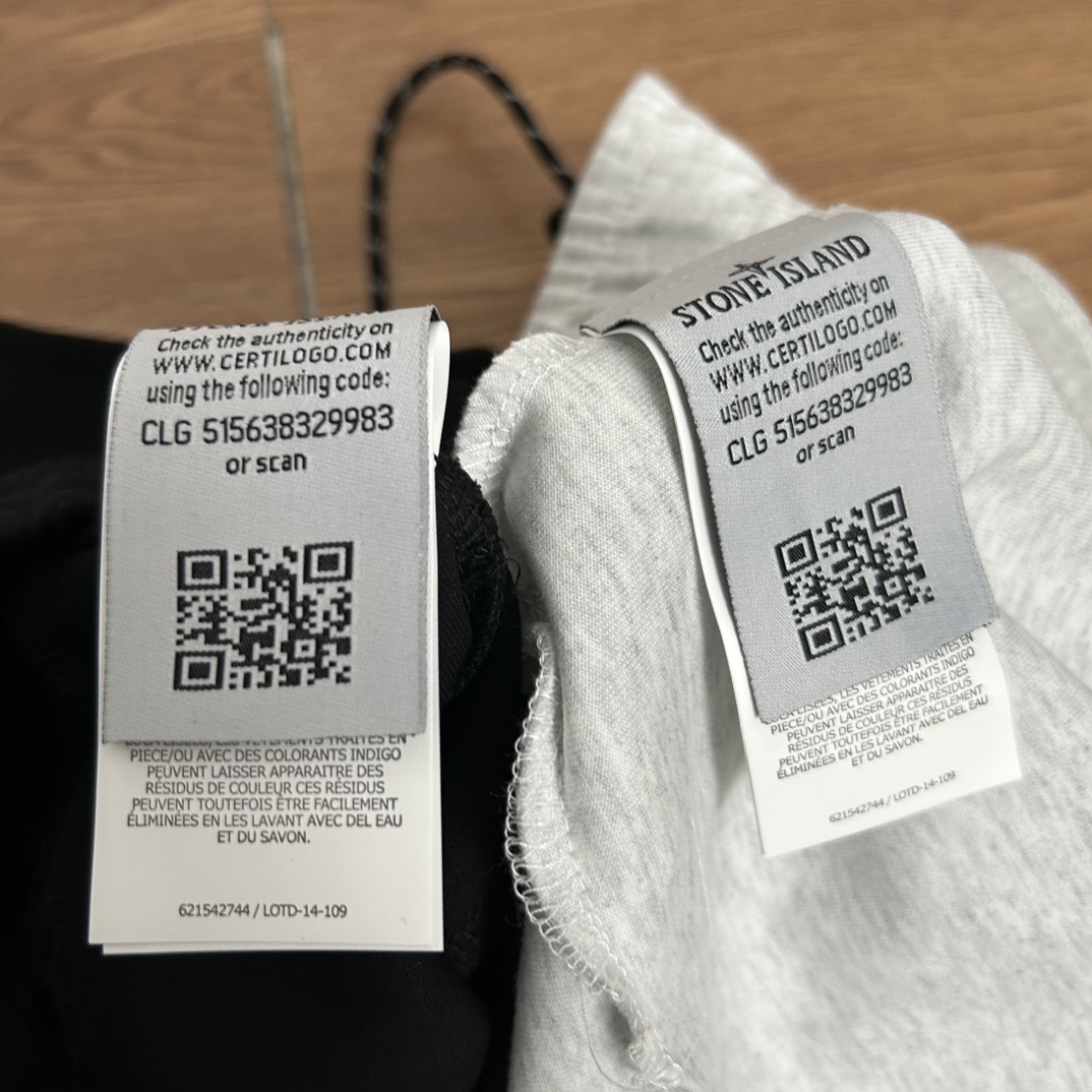 130💰
Stone Island 石头岛基础款背后拉链勋章短裤
【甄选品质 实拍可见】
面料采用高品质正品纯棉毛圈面料 质感有型 清凉面料 面料上身舒服 当季必备 版型超正 拒绝臃肿 面料质感非常棒 非常显高端 当季必备 上身舒服 非常亲肤 百搭好看 经典高街风格 时尚大气 定制机能拉链质感十足 工艺栩栩如生 还原正品 正品双针走线 细节满满 实物拍摄 面料质感 一目了然 做工精湛 万针刺绣正品logo 原版开模正品1:1 正品走线设计 正品吊牌水洗➕二维码可鉴定真伪 主标包装齐全水 无论是大货还是细节都是精益求精
颜色 黑色 灰色
尺码 M~XXL
尺码 裤长 腰围 脚口
M 50 72 58
L 51 74 60
Xl 52 78 62
XXL 54 82 64