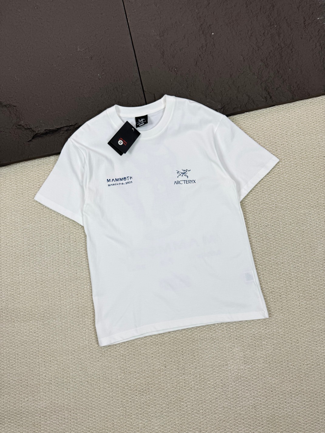 Alternative view of T-Shirt 08378