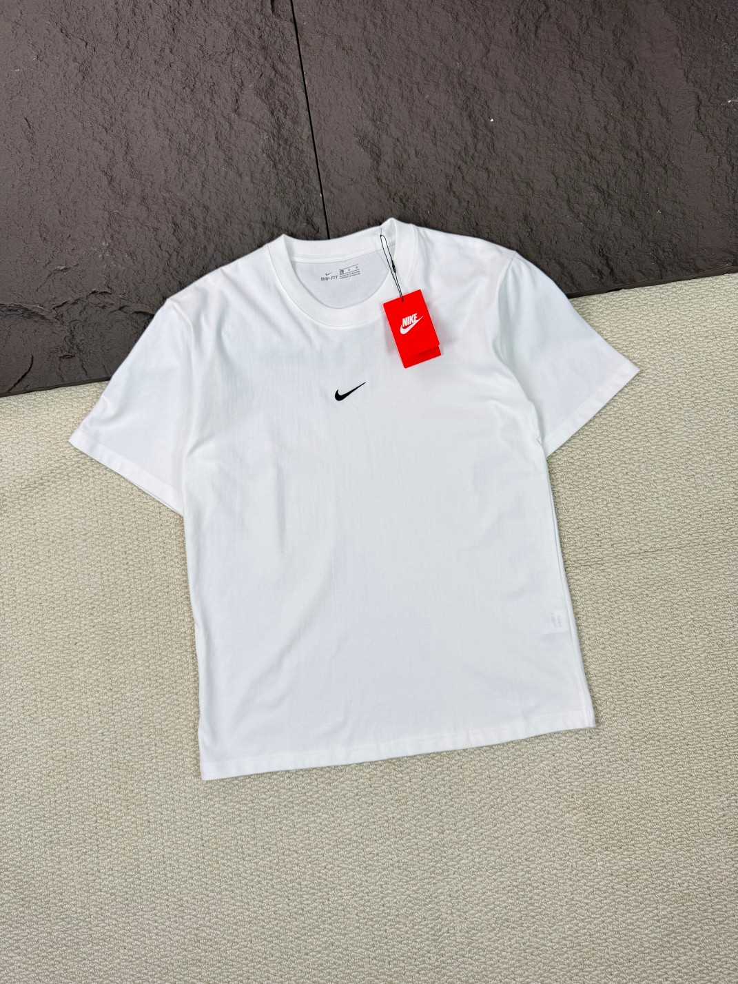 Alternative view of T-Shirt 08384