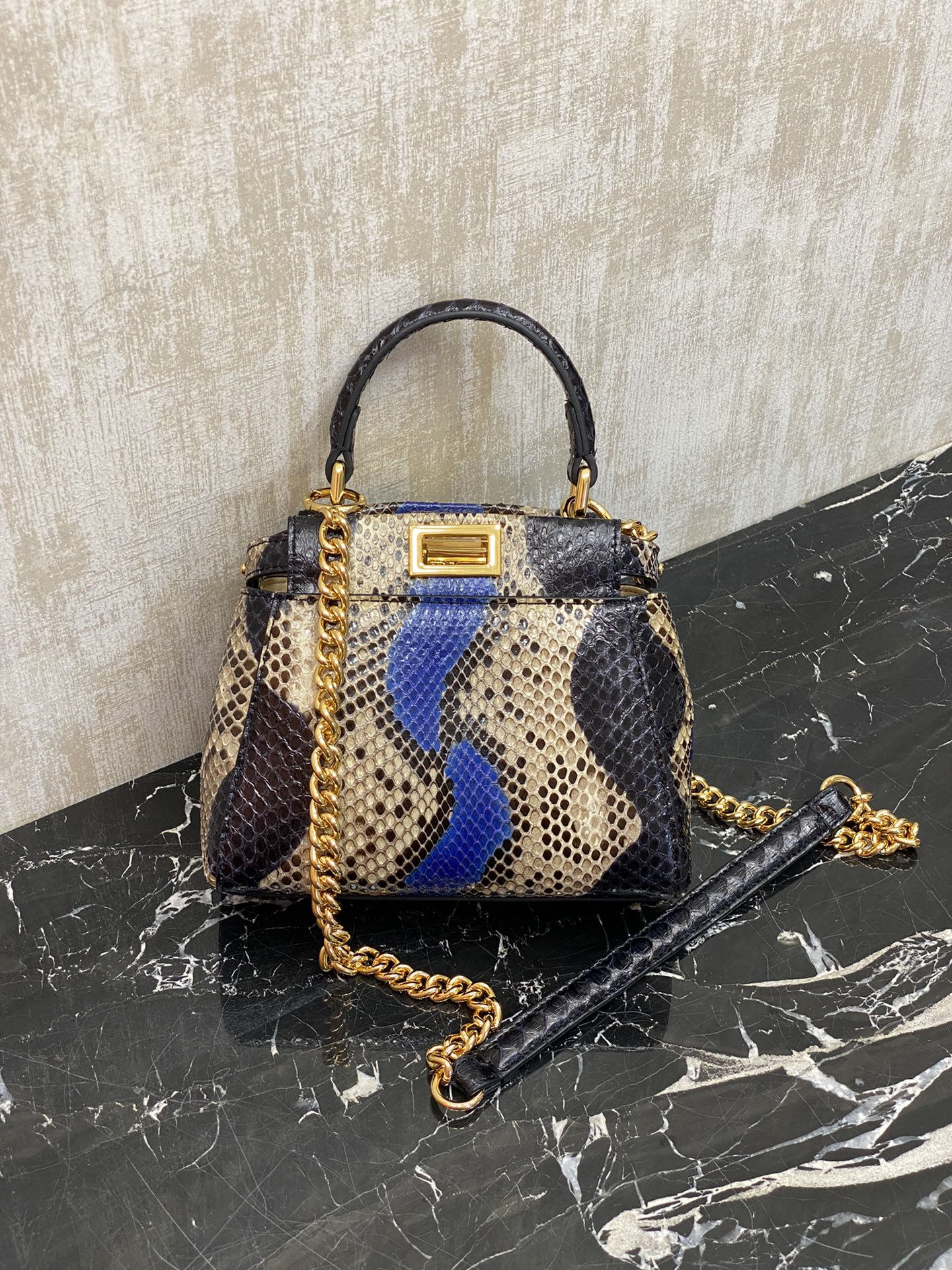 Fendi Single picture: snake skin