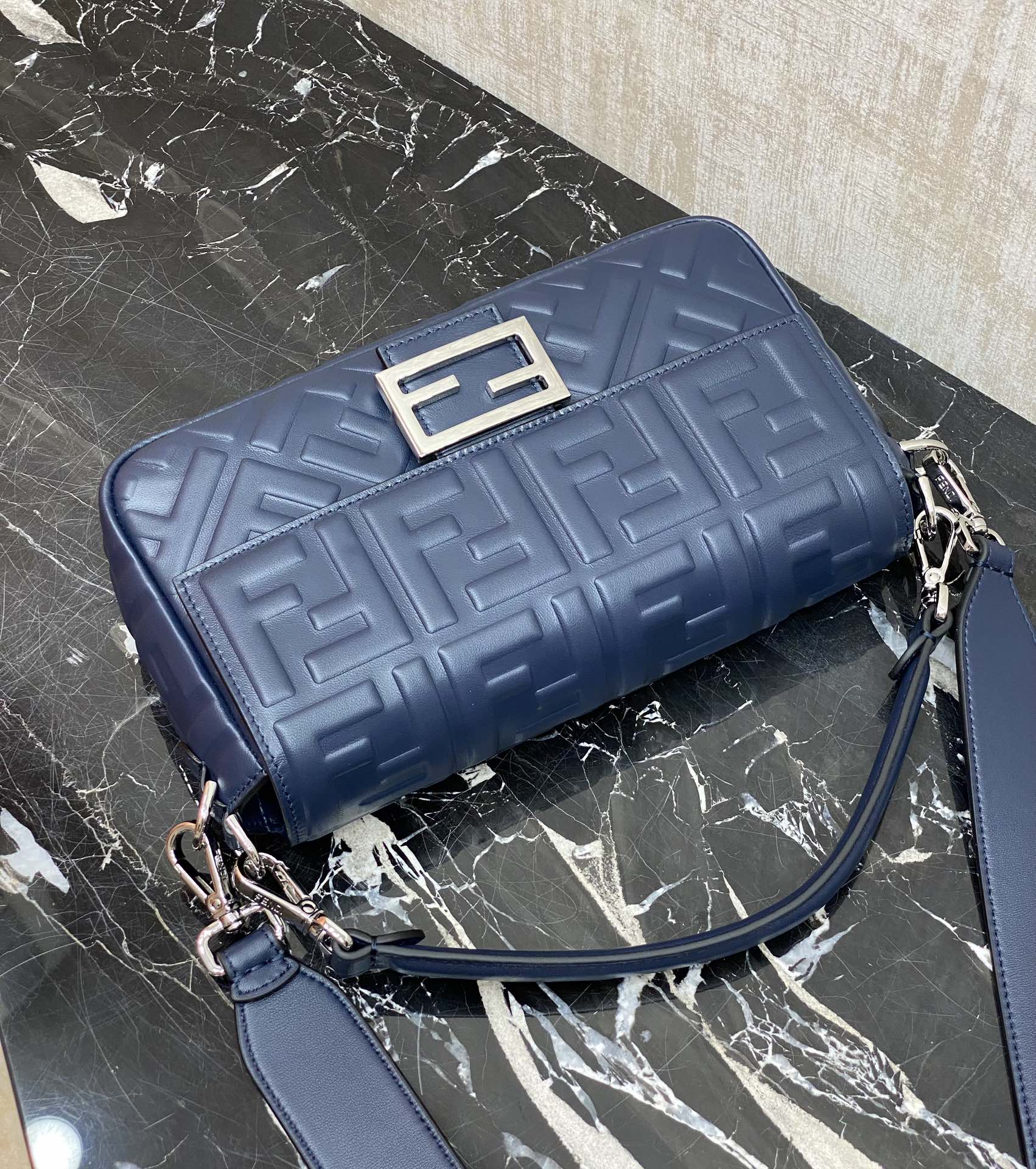 Fendi Details: You can understand the Baguette bag by looking at the actual pictures