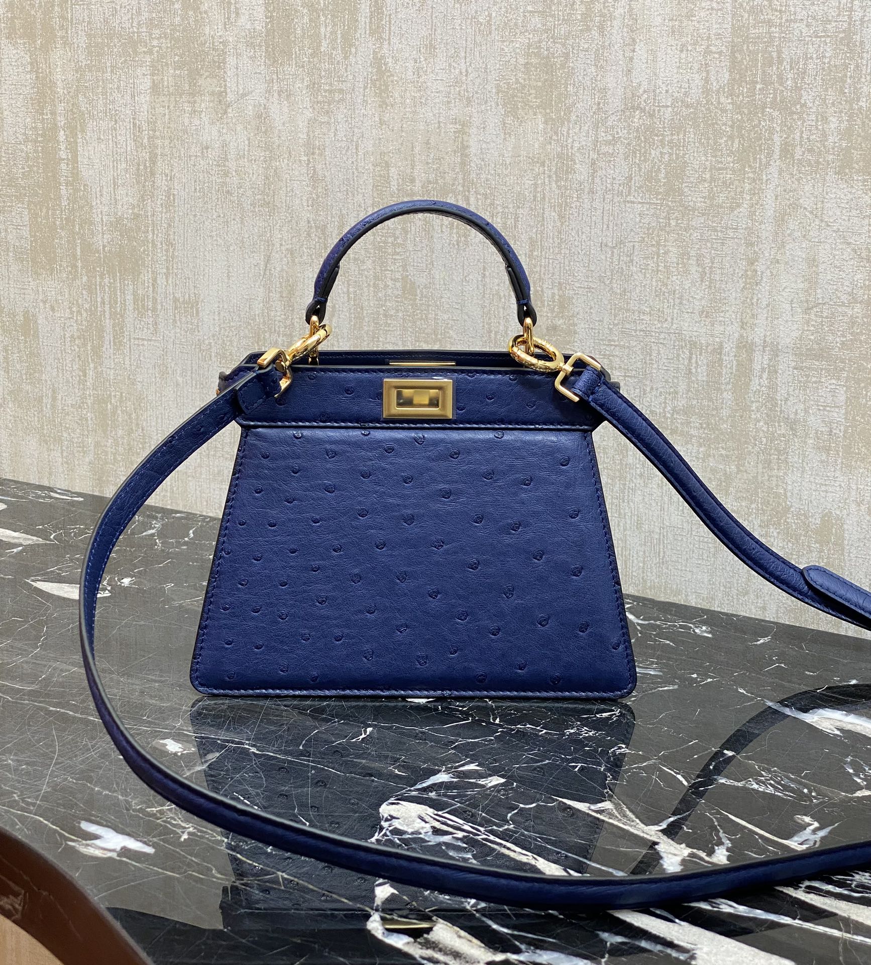 Fendi The ultimate detail: haze blue