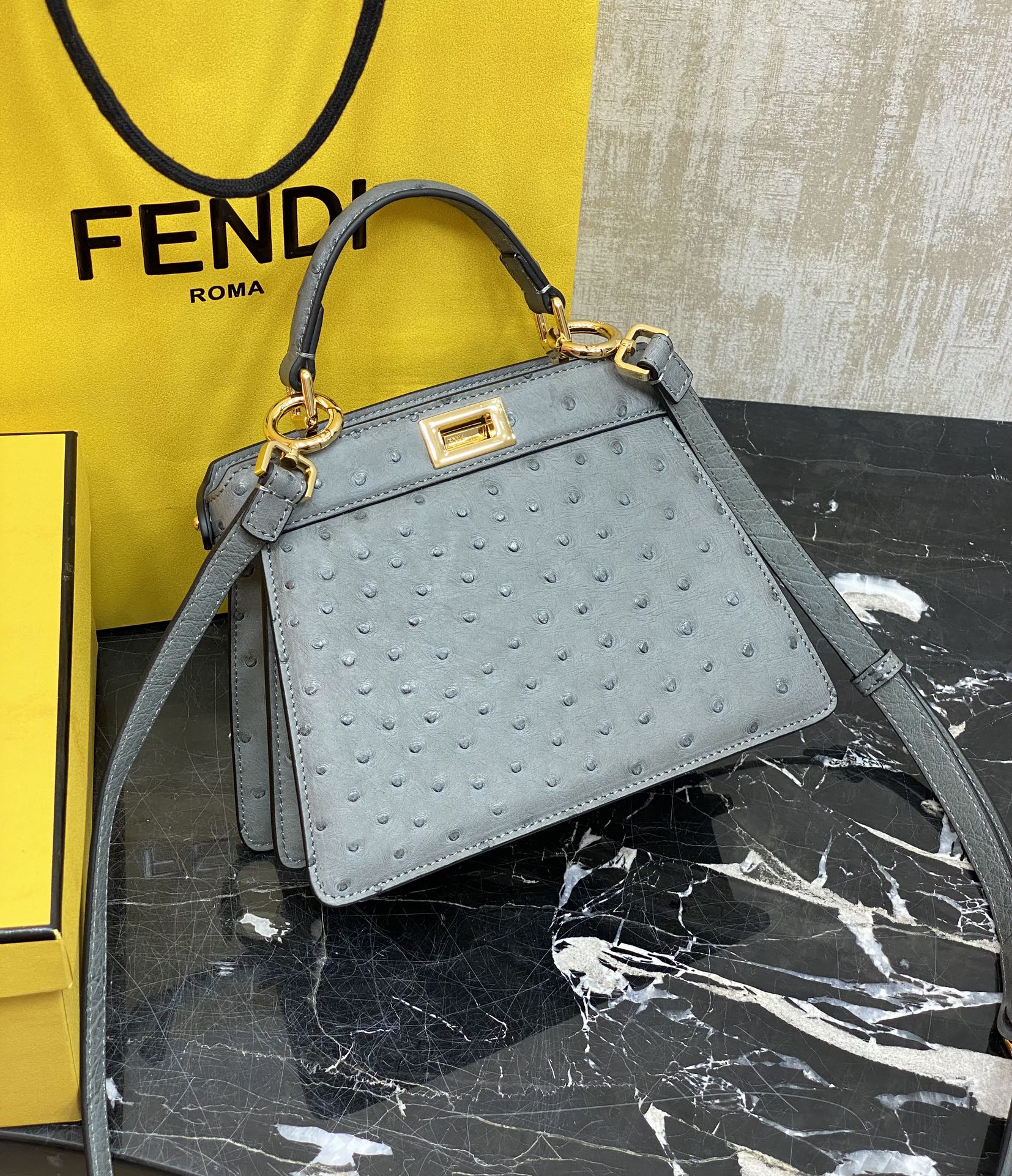 Fendi Single picture: have stock