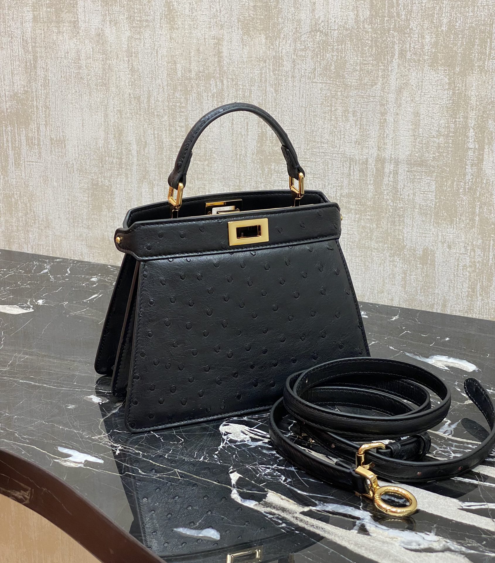 Fendi Single picture: spot (have stock) black gold buckle