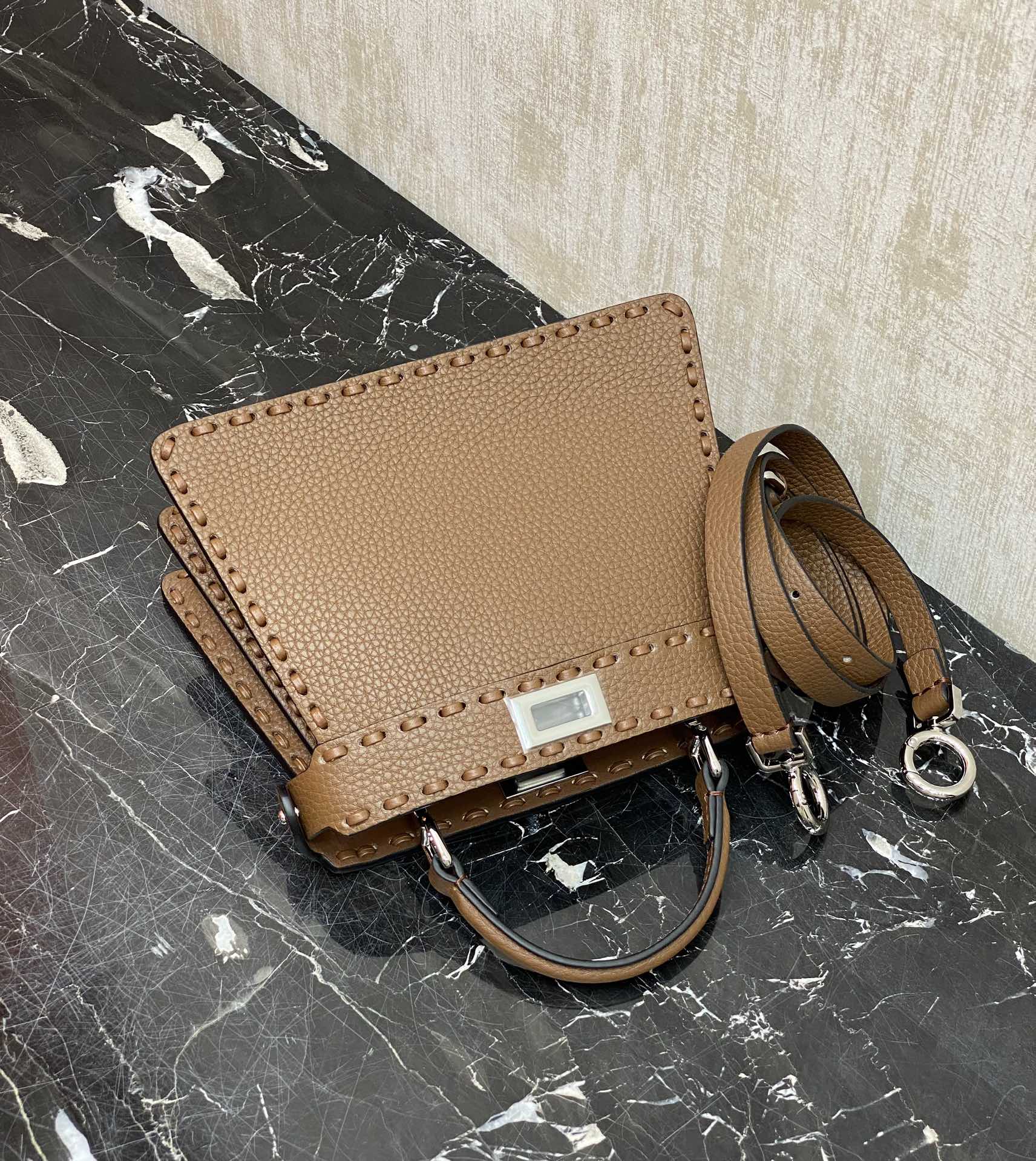 Fendi handmade bag latest hand-stitched peekaboo petite