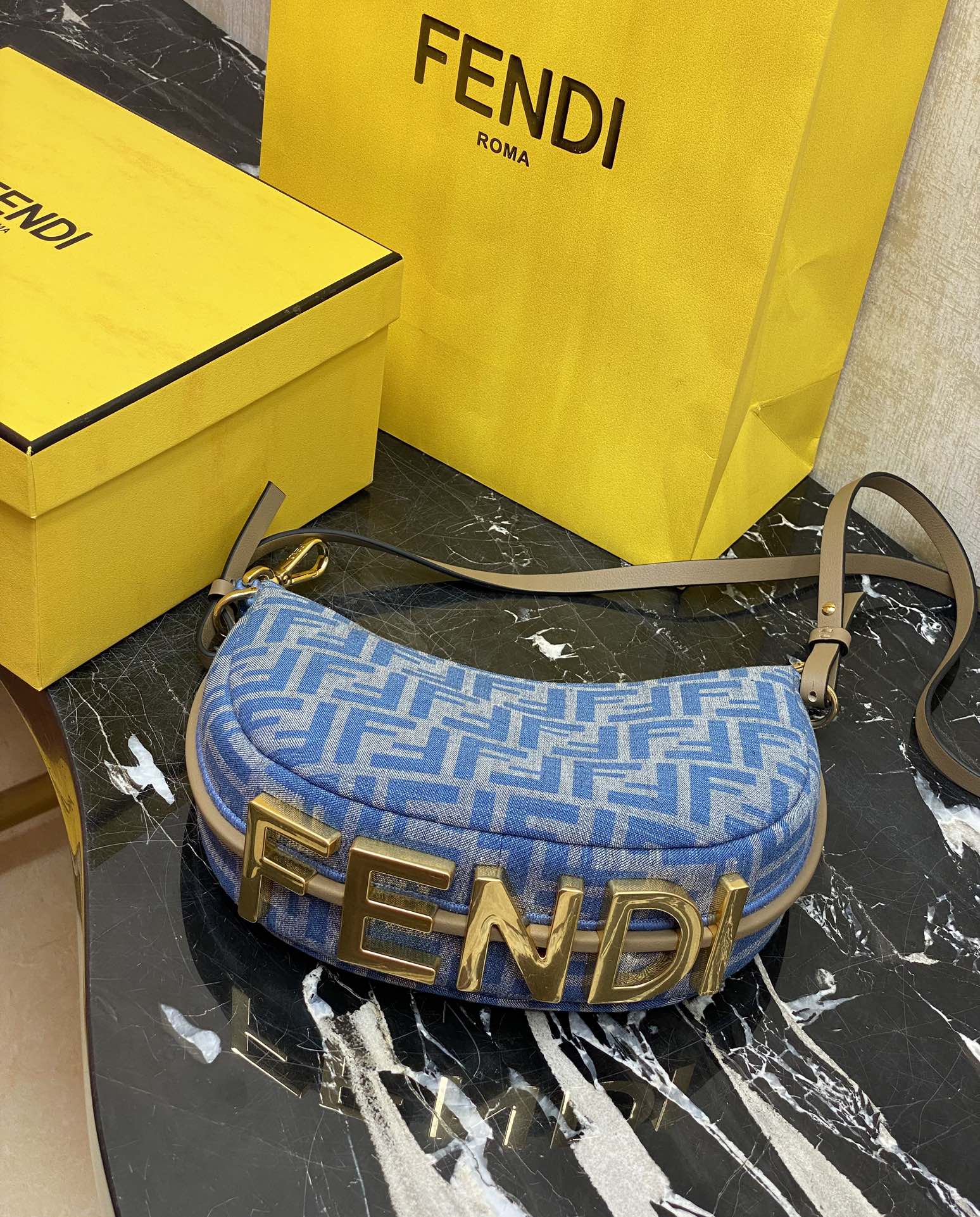 Fendi Single picture: