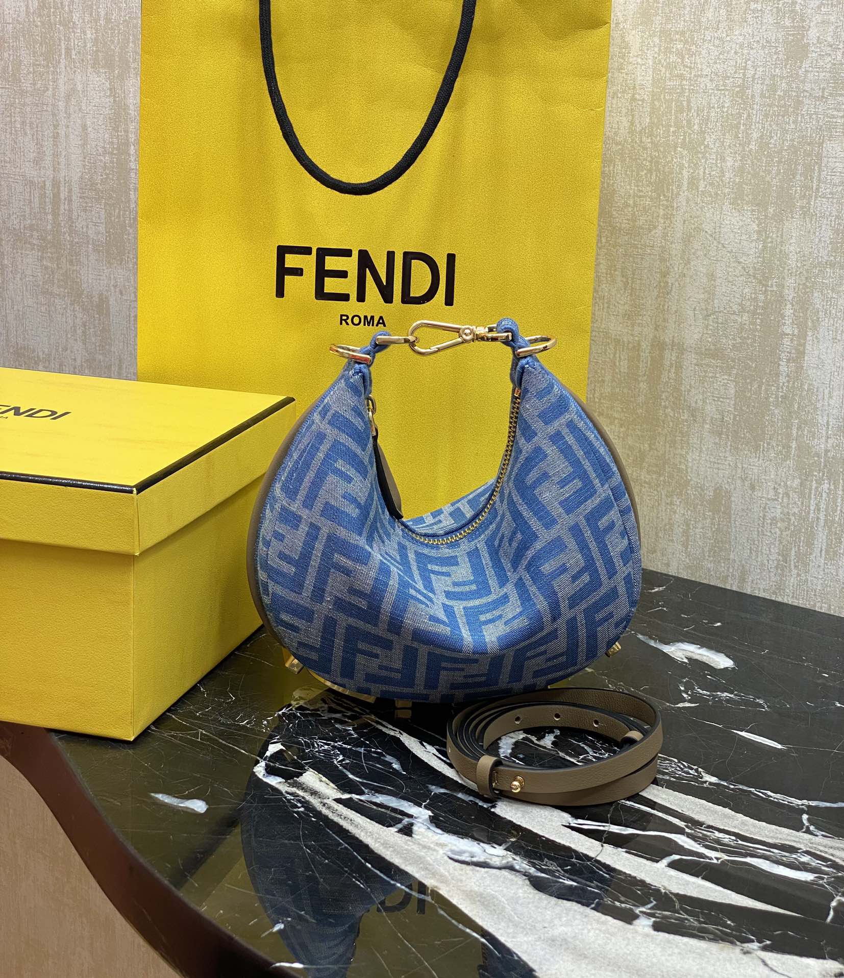Fendi Single picture: