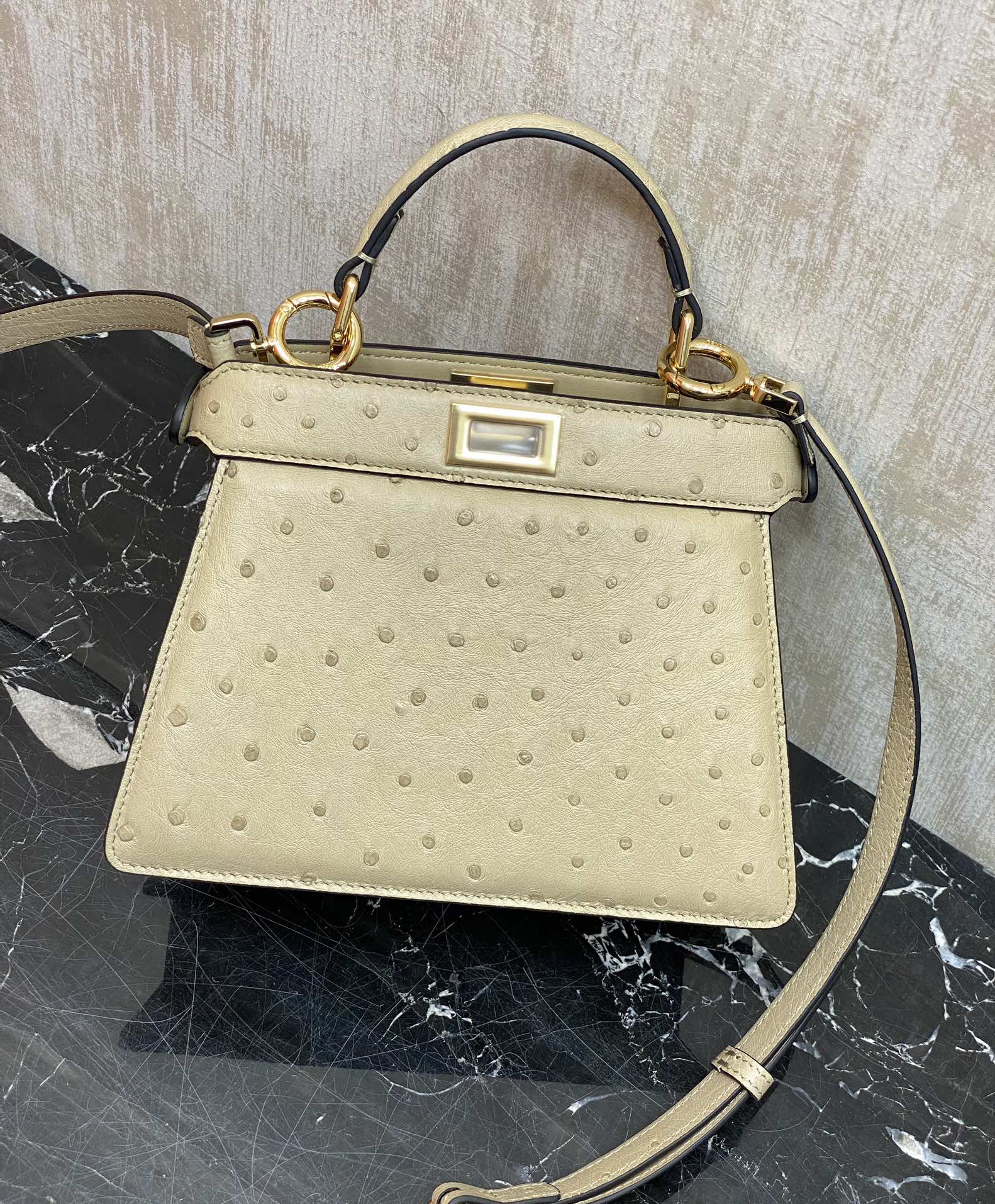 Fendi Single picture: have stock