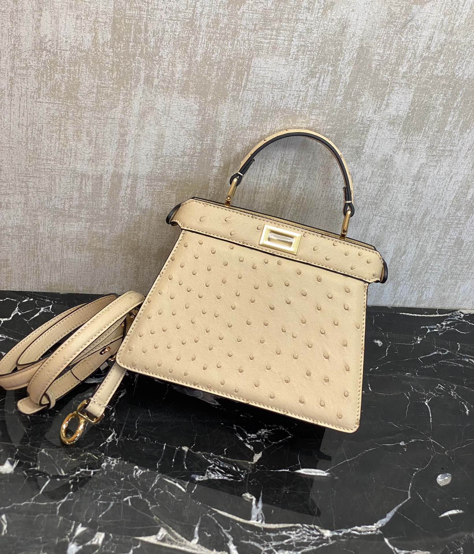 Fendi Single picture: have stock