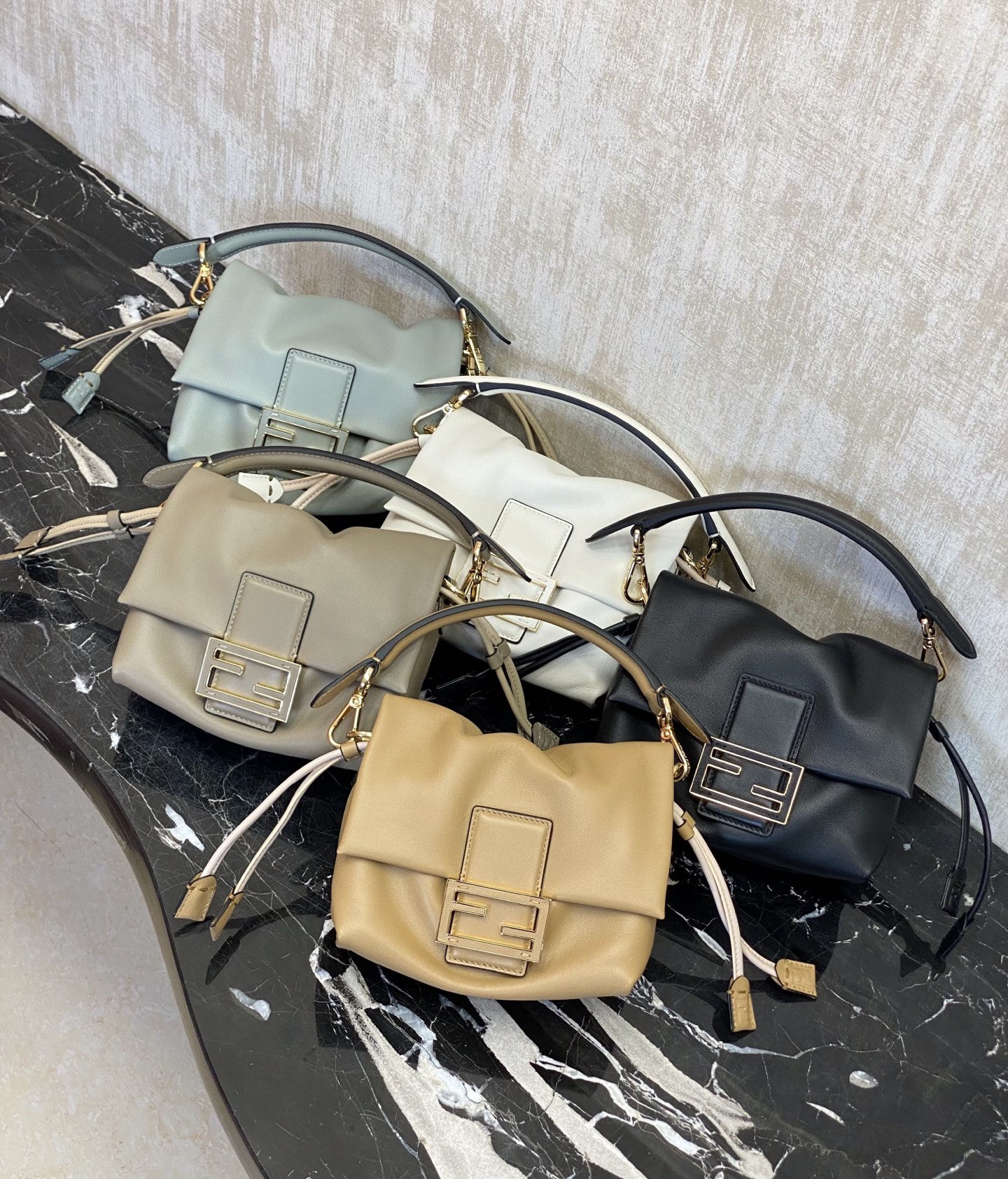 Fendi handmade bags, collection: Here comes the new Mamma Baguette, a double combination of baguette and lucky bag, one of the most gentle bags o