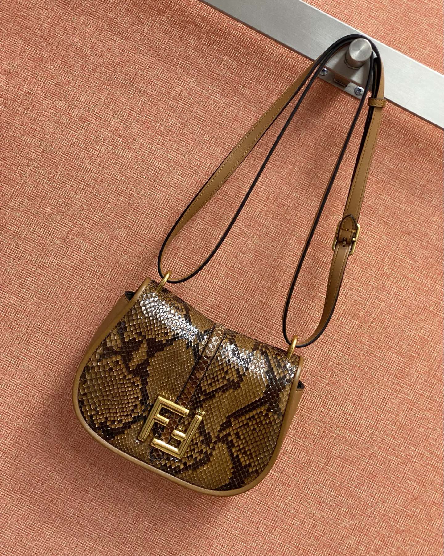 Fendi Special grade original factory [with full set of counter packaging]