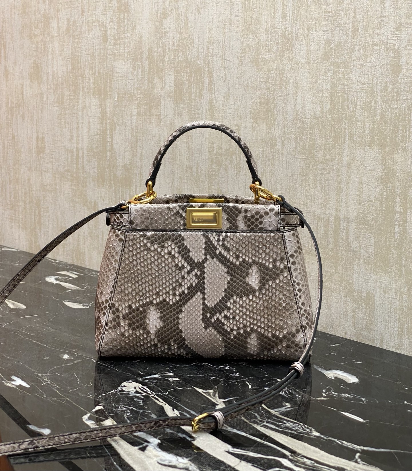 Fendi Special grade original factory [with full set of counter packaging]