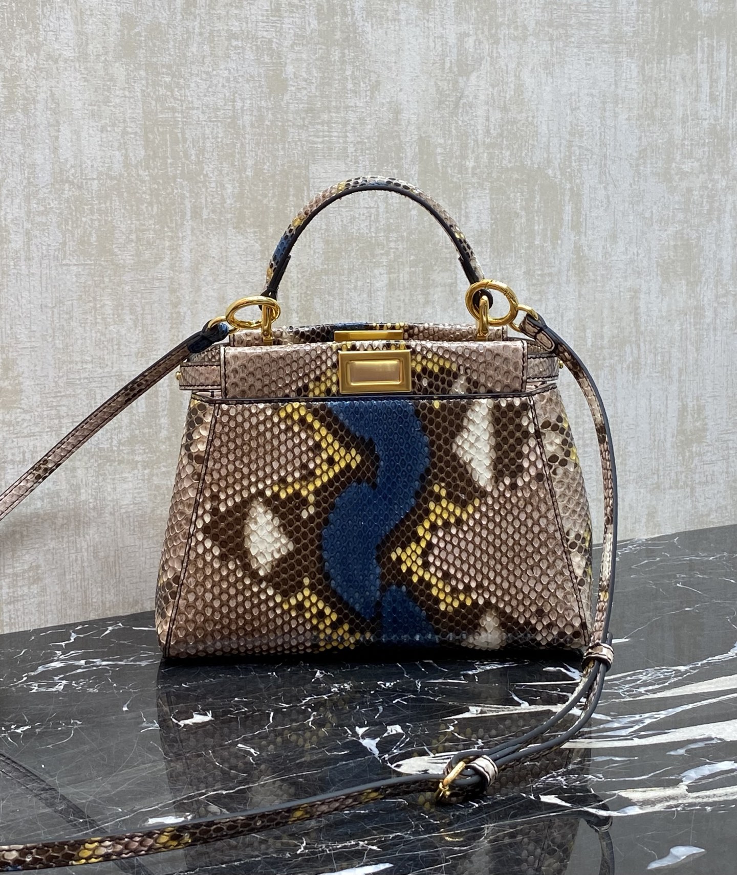 Fendi Special grade original factory [with full set of counter packaging]