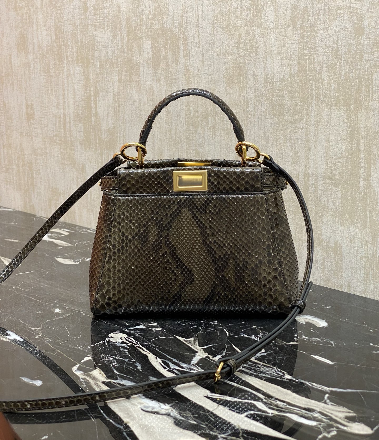Fendi Special grade original factory [with full set of counter packaging]