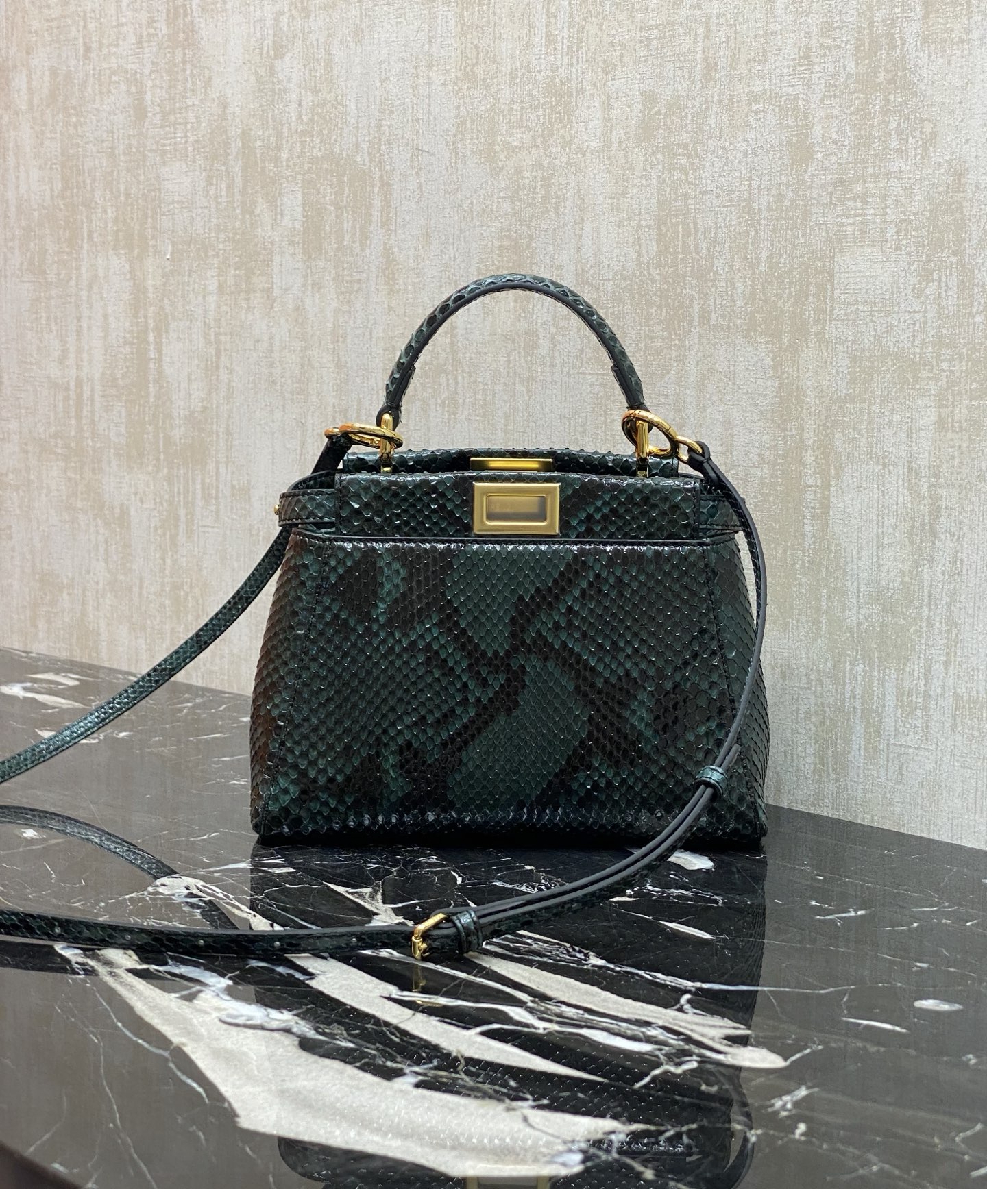 Fendi Special grade original factory [with full set of counter packaging]