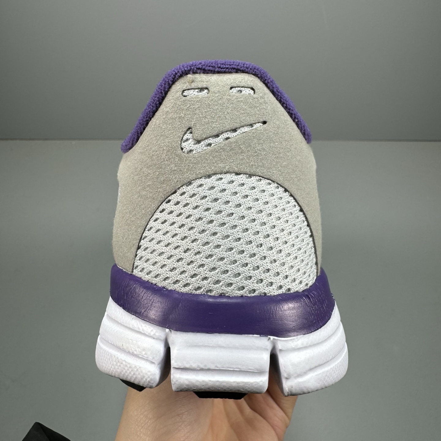  奥特莱斯订单 NIKE FREE 3.0 赤足跑步鞋  质感新焕升级，专为短打跑造#鞋如面袜般子柔贴软