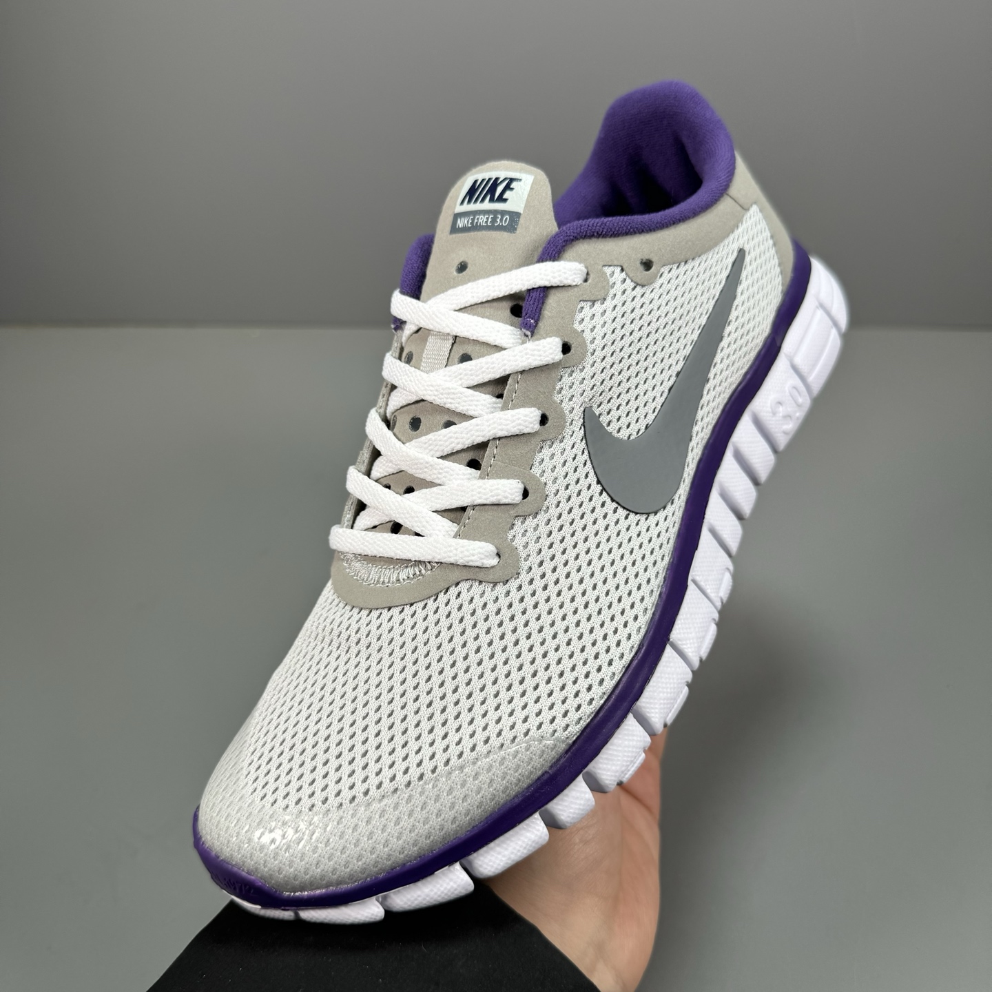  奥特莱斯订单 NIKE FREE 3.0 赤足跑步鞋  质感新焕升级，专为短打跑造#鞋如面袜般子柔贴软